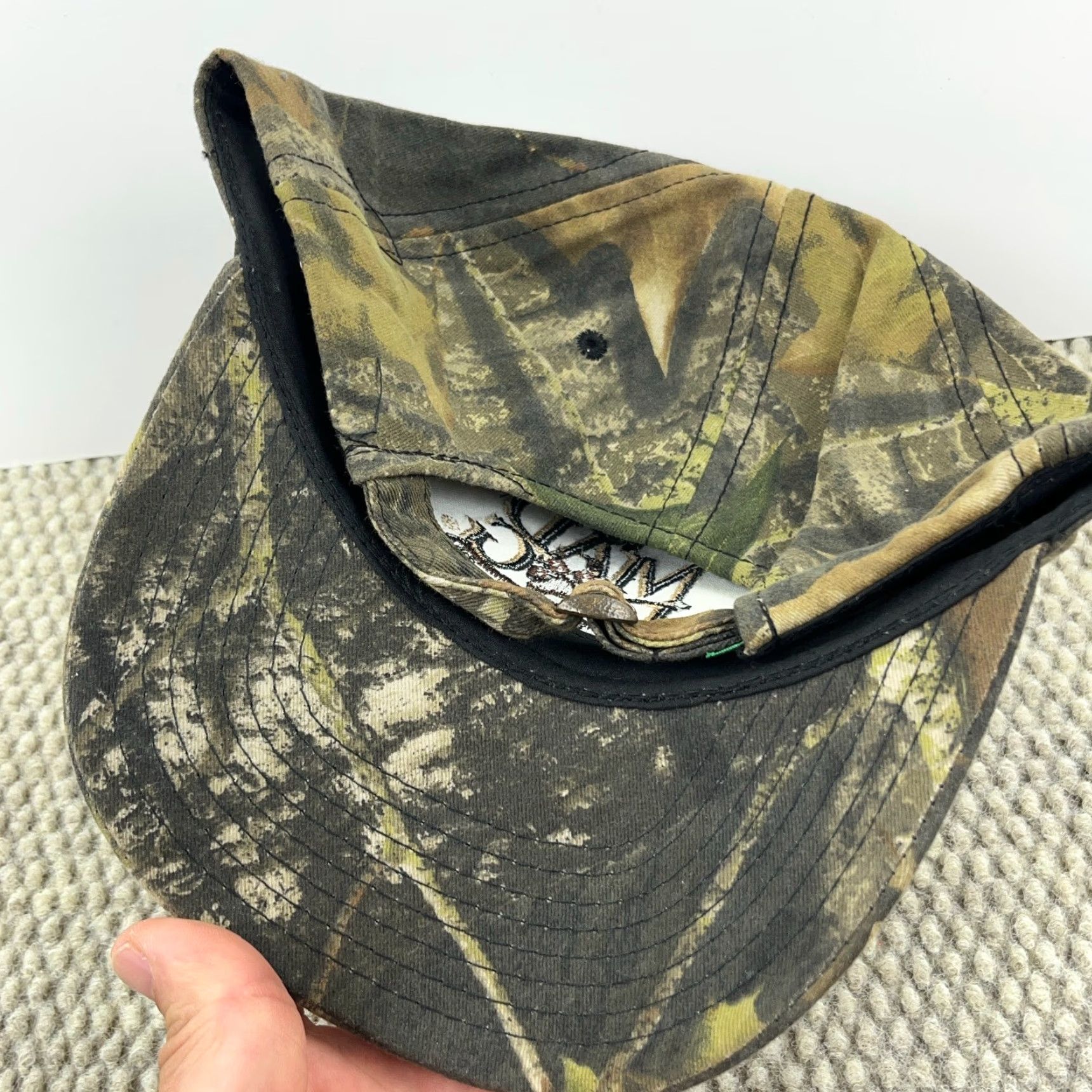 Vintage Mad Dog Gear Hat Cap Mossy Oak Camo Strap Back Hunting Y2K Adjustable Adult Size ONE SIZE - 4 Thumbnail