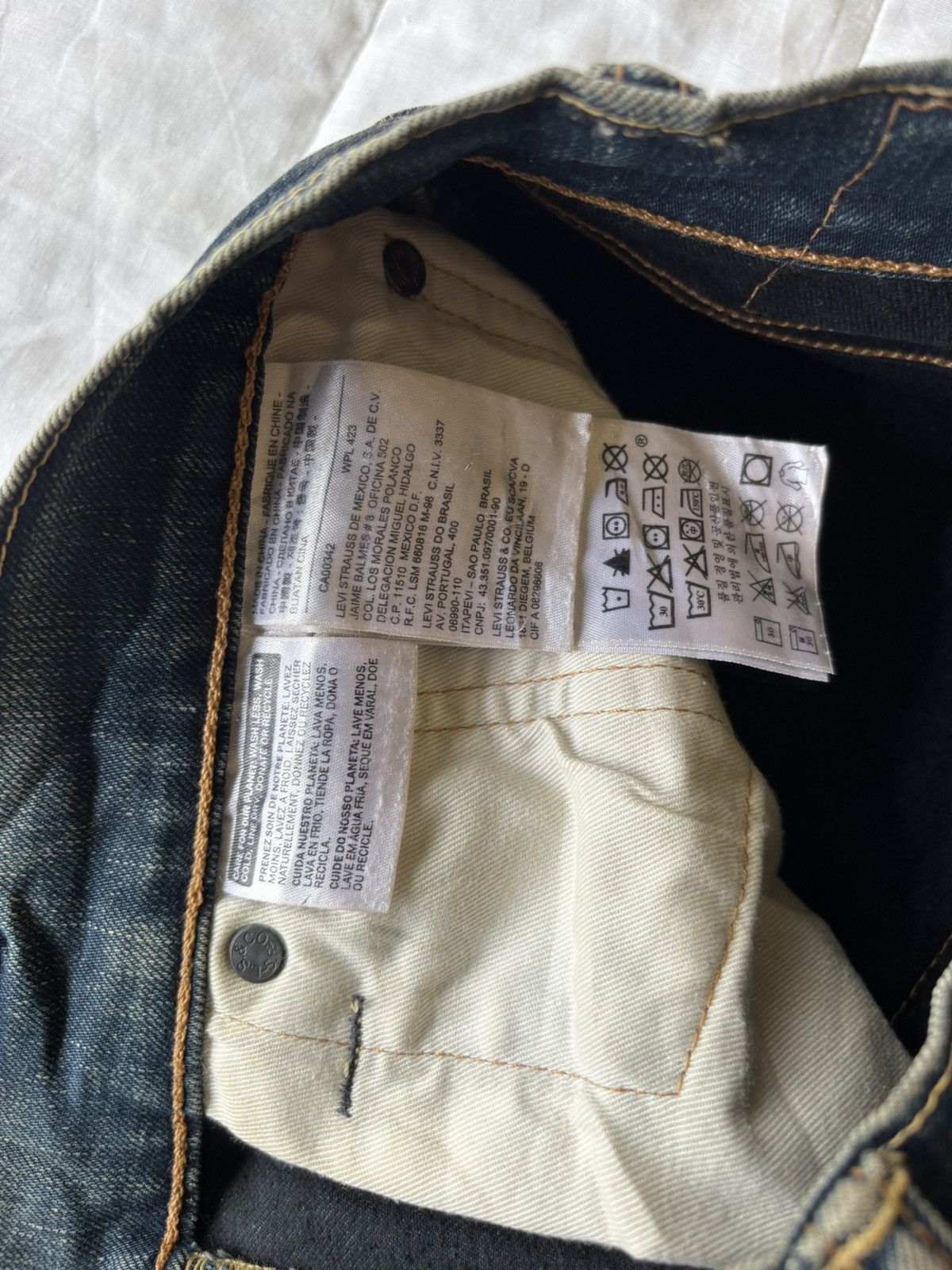 If Six Was Nine Vintage Levis 505 Mud Wash Rusty Jeans Distressed Denim Size US 31 - 13 Thumbnail