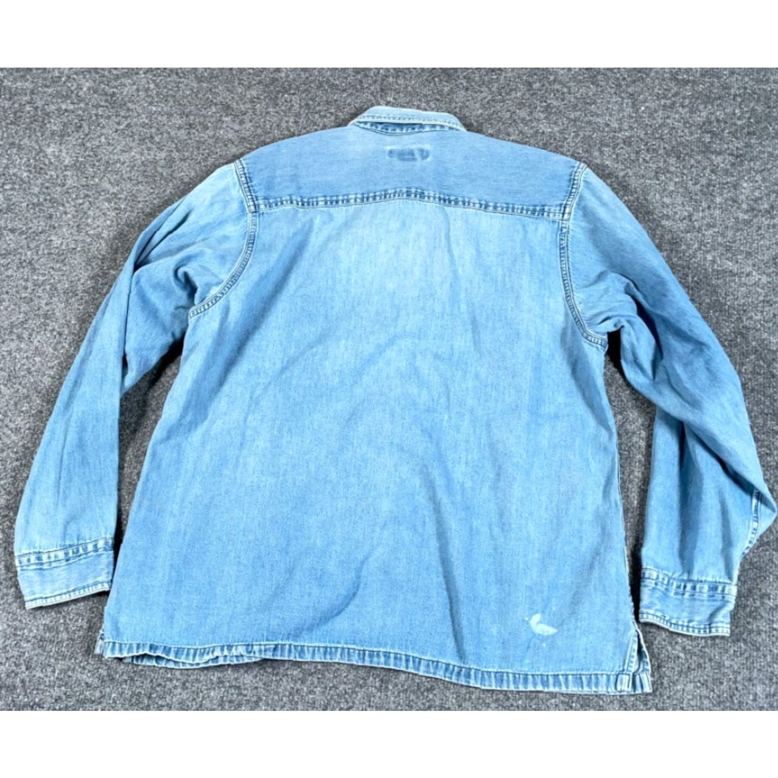 Disney VINTAGE Disney Store Minnie Mouse Denim Shirt Women's Large Blue Embroidered Employee Size L / US 10 / IT 46 - 2 Thumbnail