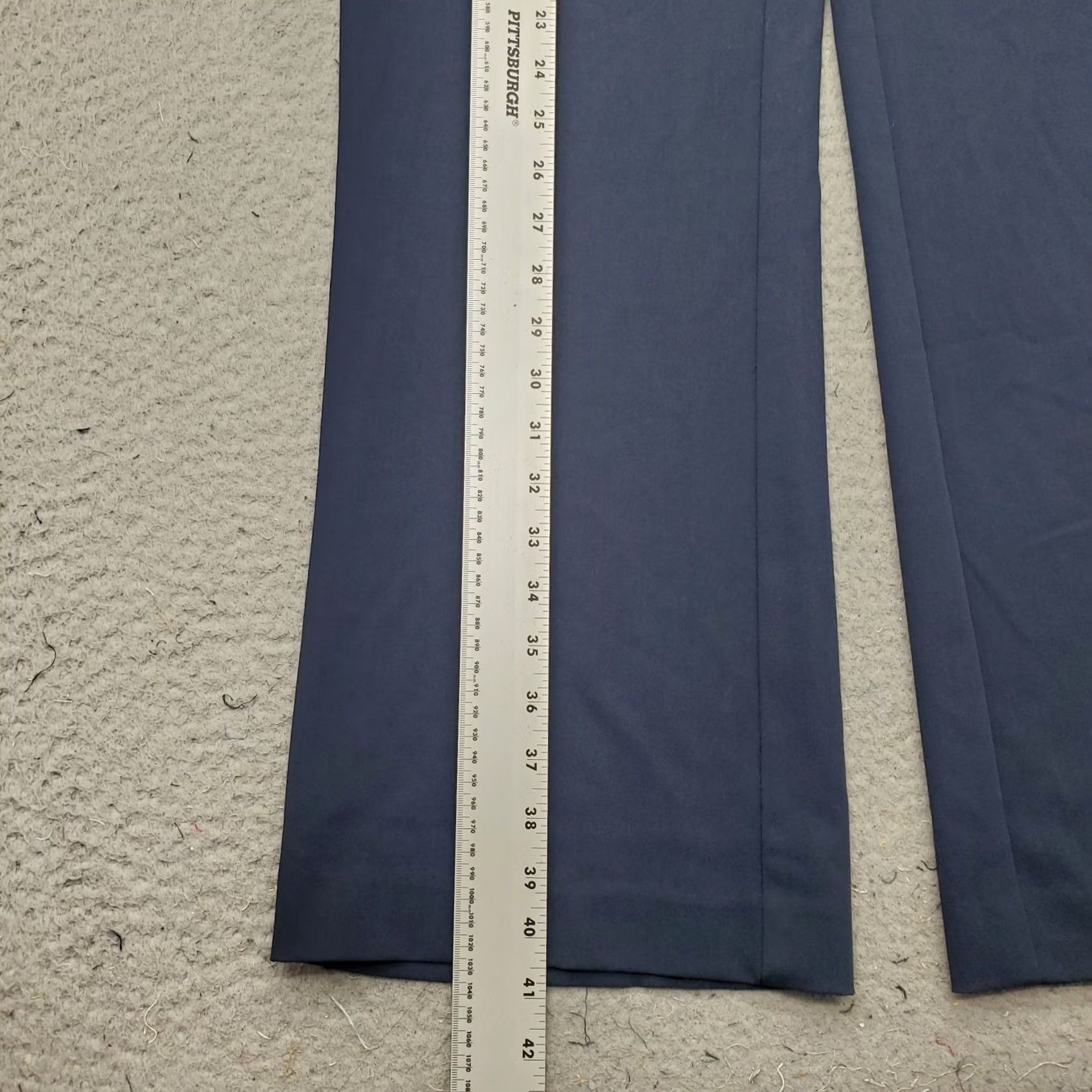 Alfani Alfani Navy Flat Front Trouser Pants Women 6 Button Fly Flared Leg 31" Inseam 2 Button Fly Size 28" / US 6 / IT 42 - 4 Thumbnail