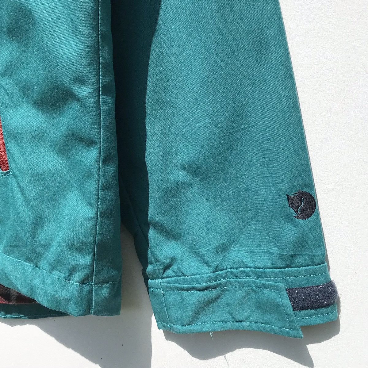 Fjallraven Vintage FjallRaven Jacket FjallRaven Outdoor Life Fashion Size US L / EU 52-54 / 3 - 14 Thumbnail