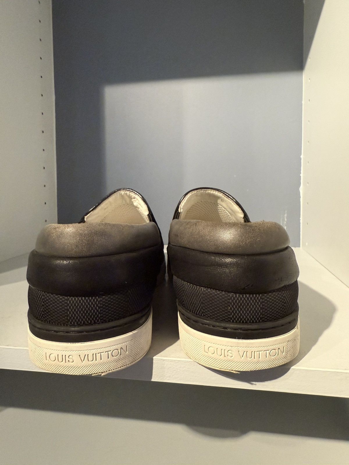 Louis Vuitton Louis Vuitton Catwalk Sneaker Black Suede LV 9 Size US 9 / EU 42 - 3 Thumbnail