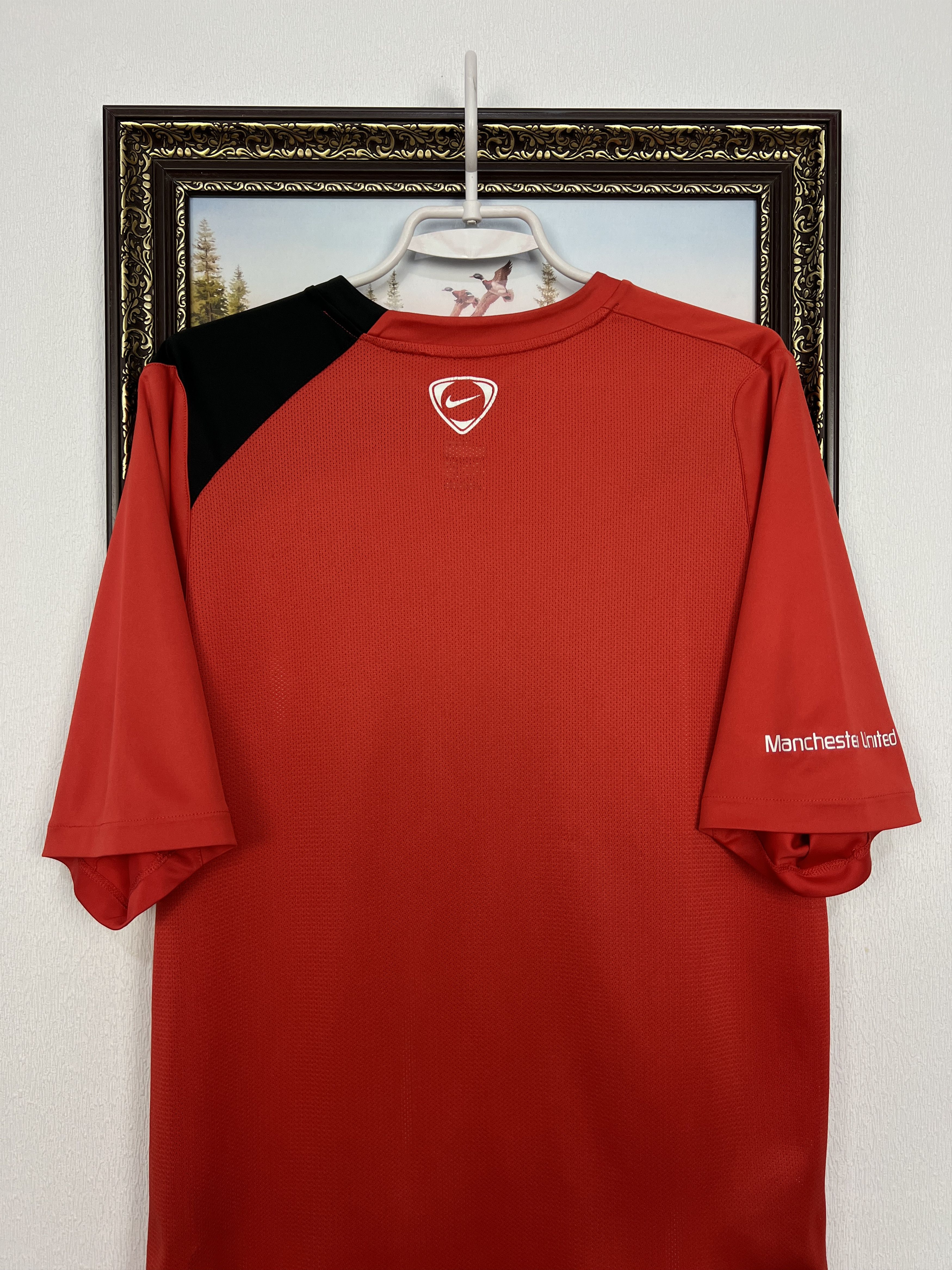 Nike Vintage Nike Manchester United Football Train Shirt AIG Size US M / EU 48-50 / 2 - 12 Thumbnail