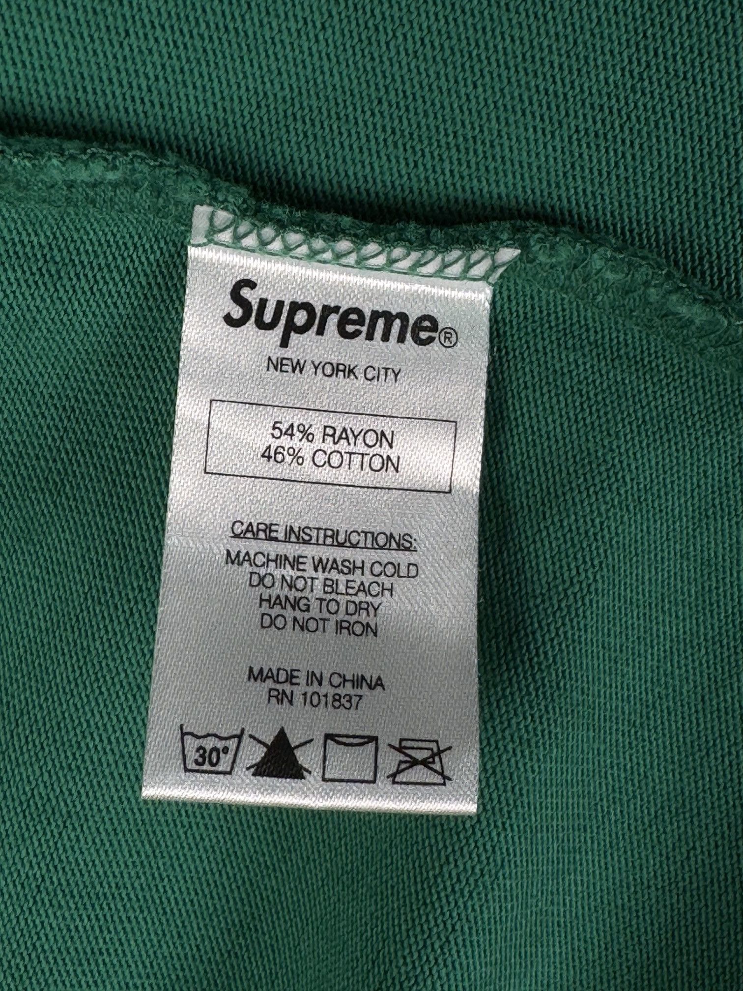 Supreme UNWORN* Supreme XXX Football Top 'KNOWLEDGE REIGNS SUPREME' Size US S / EU 44-46 / 1 - 8 Thumbnail