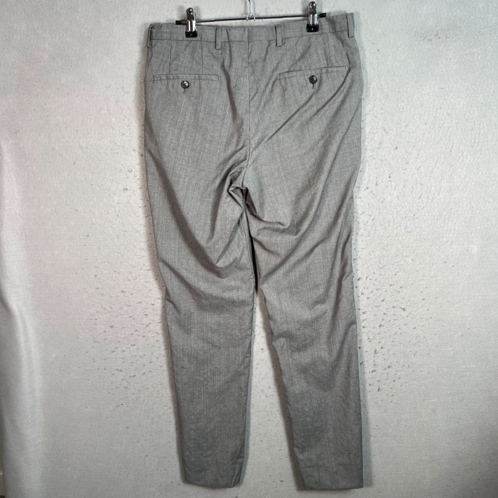 Vintage Hugo Boss Mens Dress Pants Gray Virgin Wool Tapered Leg 32 Inseam 31 Flat Front Zip Regular Mens Pants Size US 32 / EU 48 - 2 Thumbnail