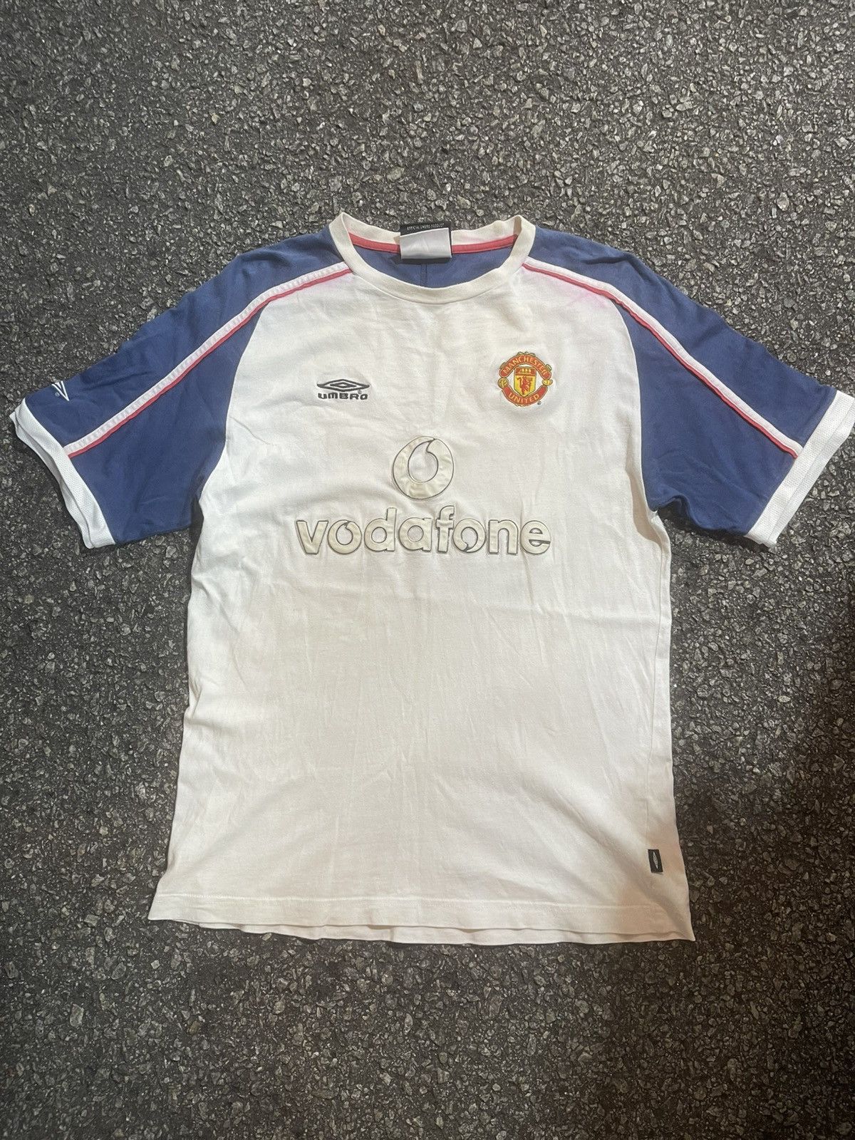 Umbro Cotton . Manchester United Vodafone Umbro Size US M / EU 48-50 / 2 - 1 Thumbnail