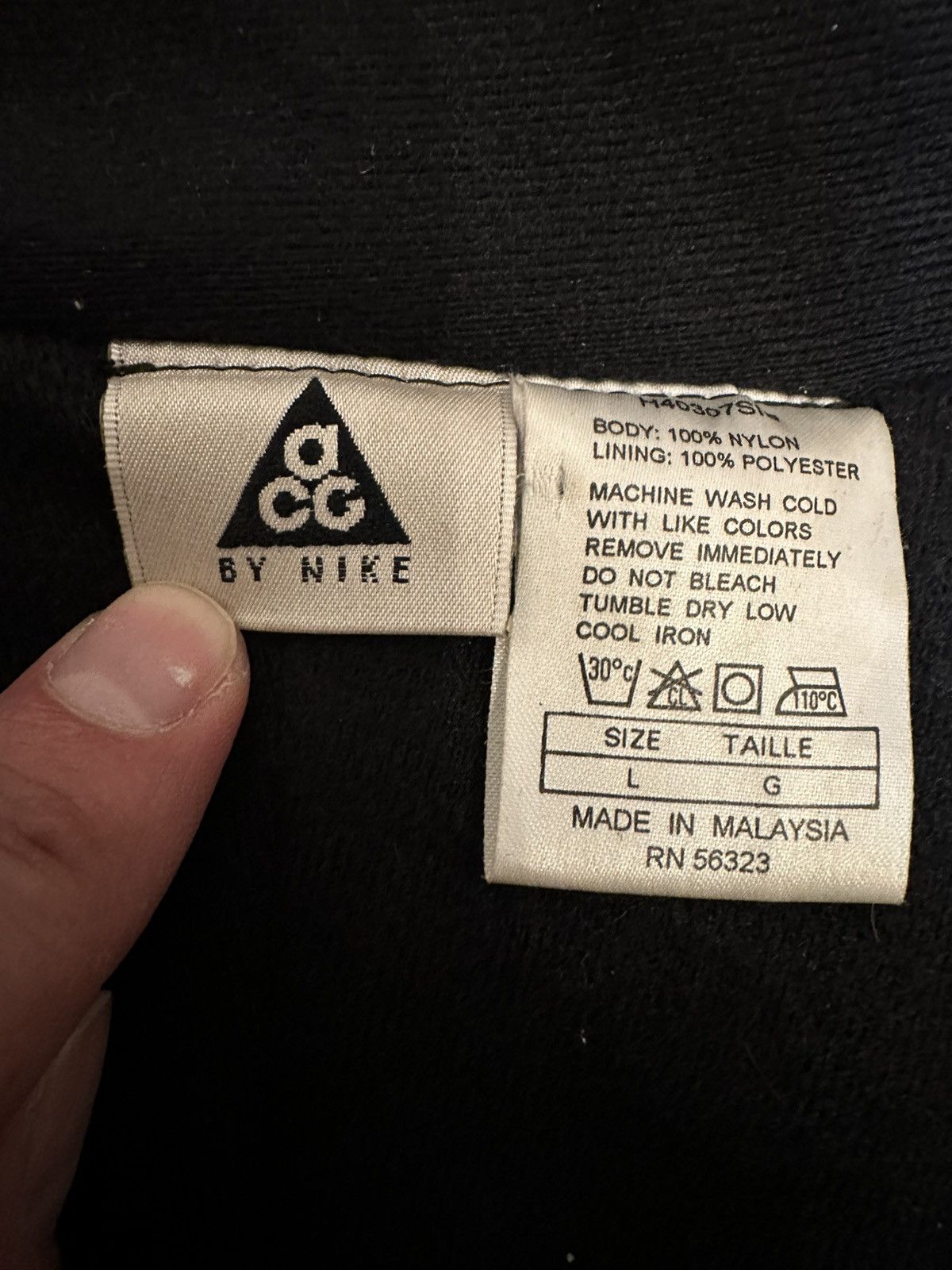 Nike ACG 90's Nike ACG Embroidered Vintage Thick Lined Jacket Size Lg Size US L / EU 52-54 / 3 - 3 Thumbnail