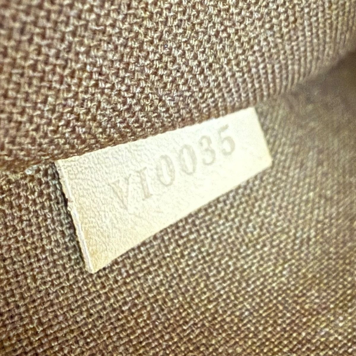 Louis Vuitton Louis Vuitton Monogram Popincourt Handle Bag Size ONE SIZE - 8 Thumbnail