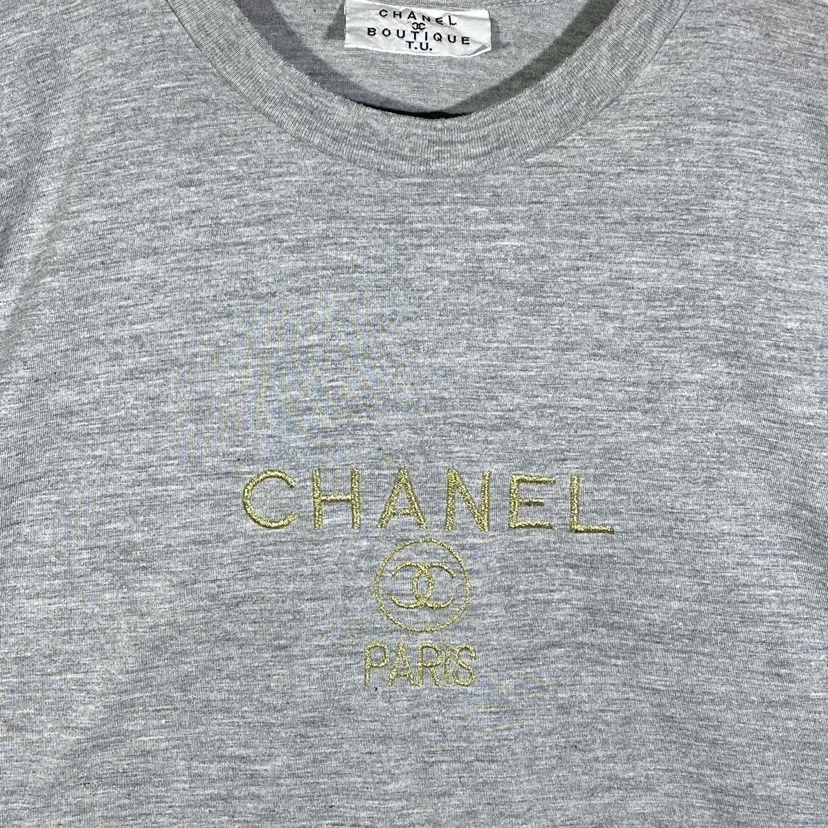 Vintage Tee Shirt Logo Brodé Luxe Vintage 80’s Size US M / EU 48-50 / 2 - 3 Thumbnail