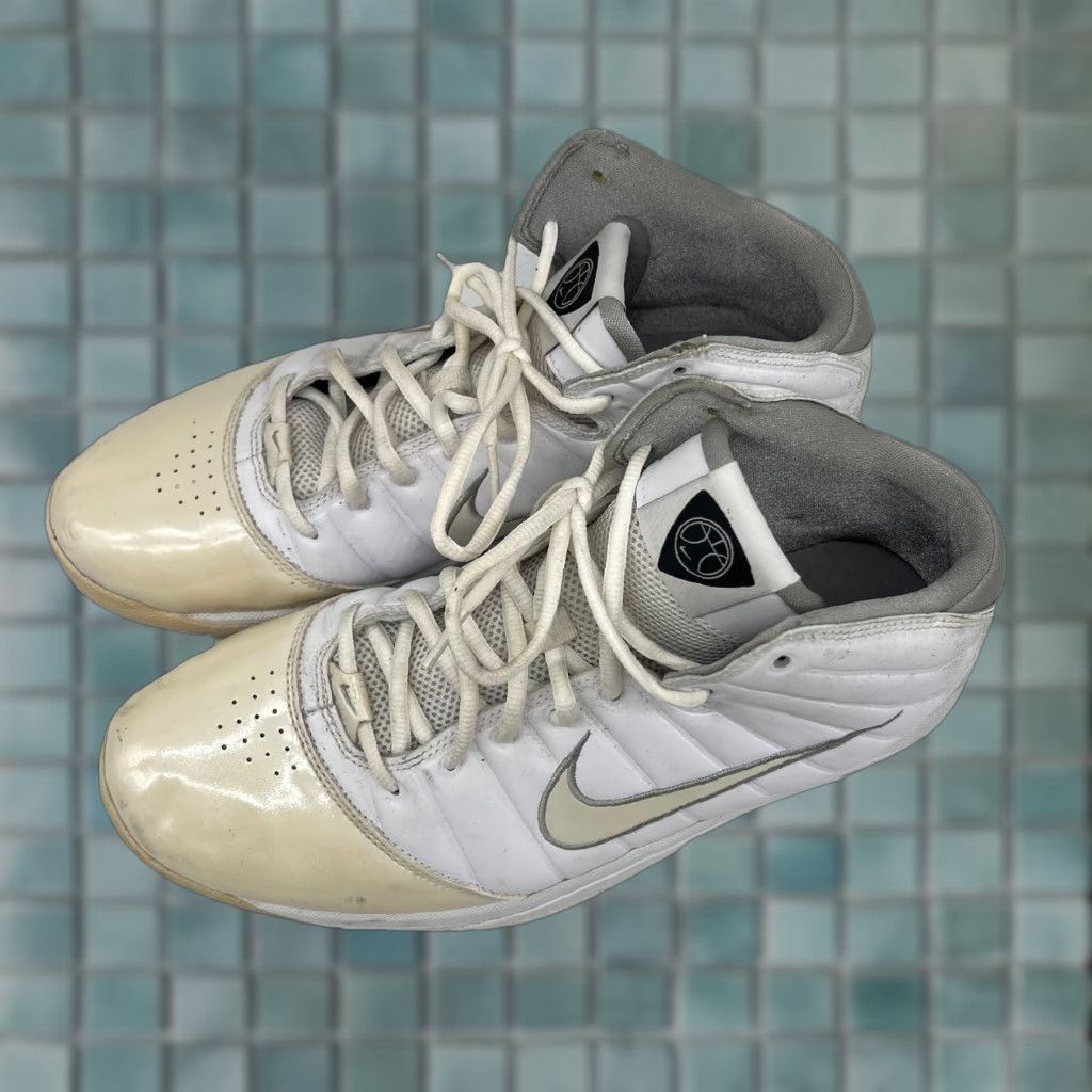 Nike NIKE Dream Basketball High Top Sneakers Men Size 11 US White Athletic Shoes Size US L / EU 52-54 / 3 - 1 Thumbnail