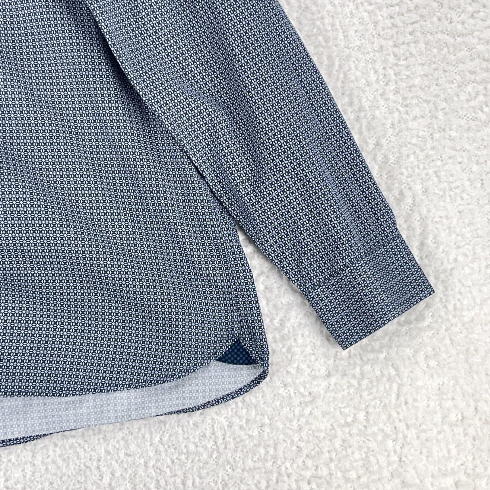 Ted Baker Ted Baker London Geometric Print Button-Down Dress Shirt Mens Long Sleeve XL Blue Geometric Print Dress Shirt Mens XL Blue Ted Baker London Size 46R - 4 Thumbnail