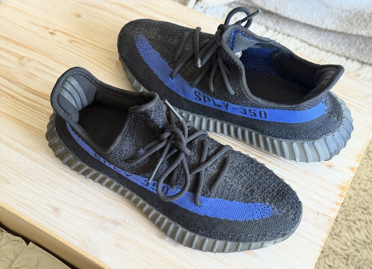 Adidas Adidas Yeezy Boost 350 V2 Low Dazzling Blue Size US 10 / EU 43 - 5 Thumbnail