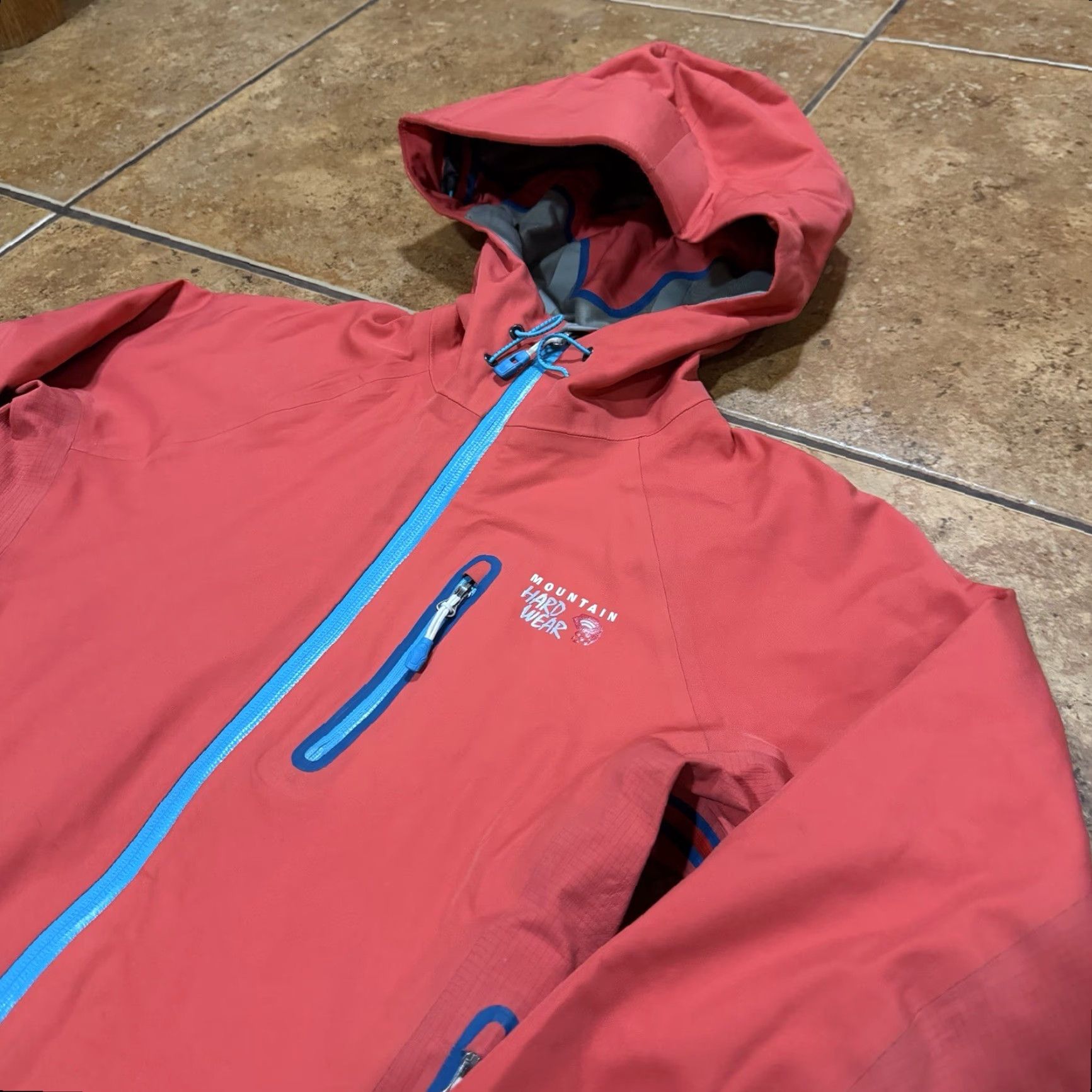 Mountain Hardwear VINTAGE Mountain Hardwear Embolden Jacket Womens Small Dry.Q Elite Shell Ski Snow Hooded Size S / US 4 / IT 40 - 2 Thumbnail