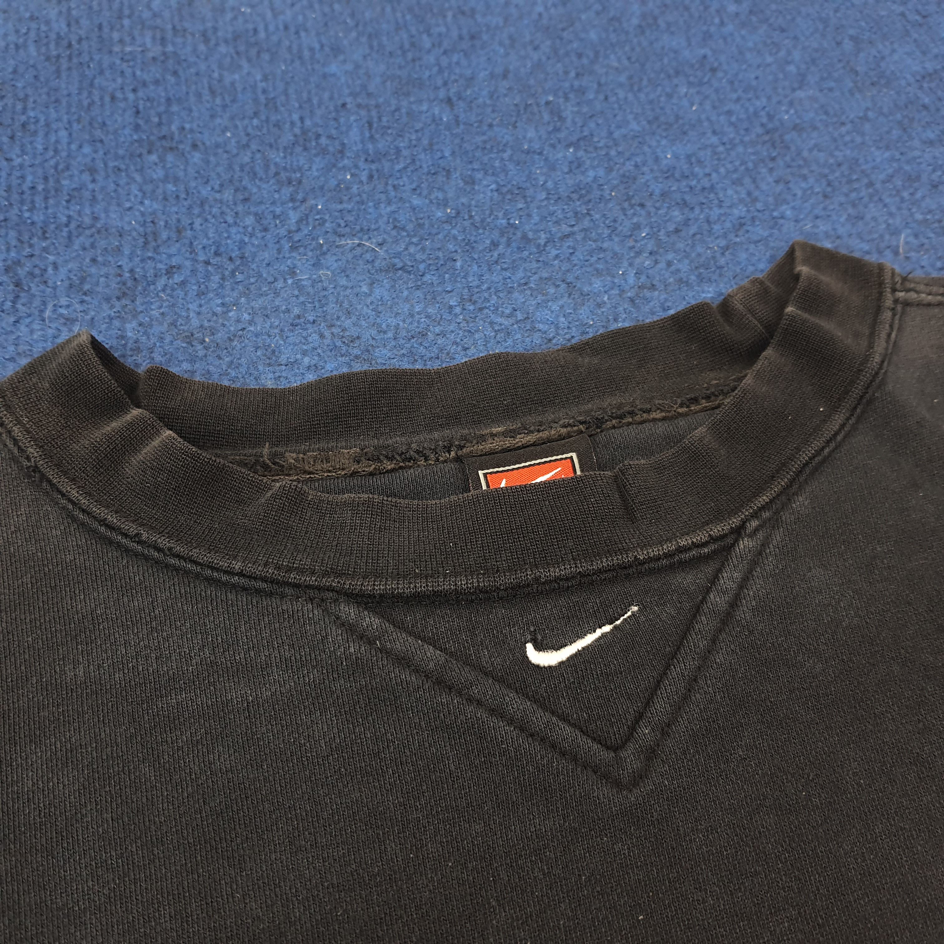 NHL × Nike × Vintage Vintage NIKE Center NHL Detroit Sports Sweatshirt C234N15 Size US XXL / EU 58 / 5 - 4 Thumbnail