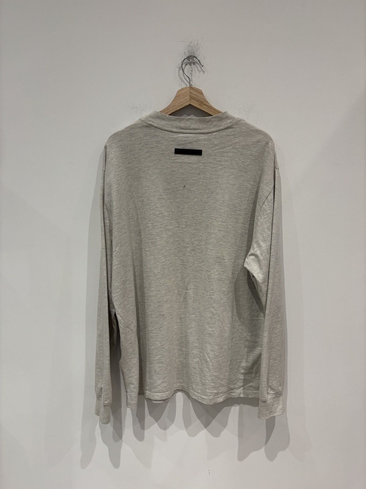 Fear of God Fear of God Essentials Long-Sleeve Heather Oatmeal Size US M / EU 48-50 / 2 - 5 Thumbnail