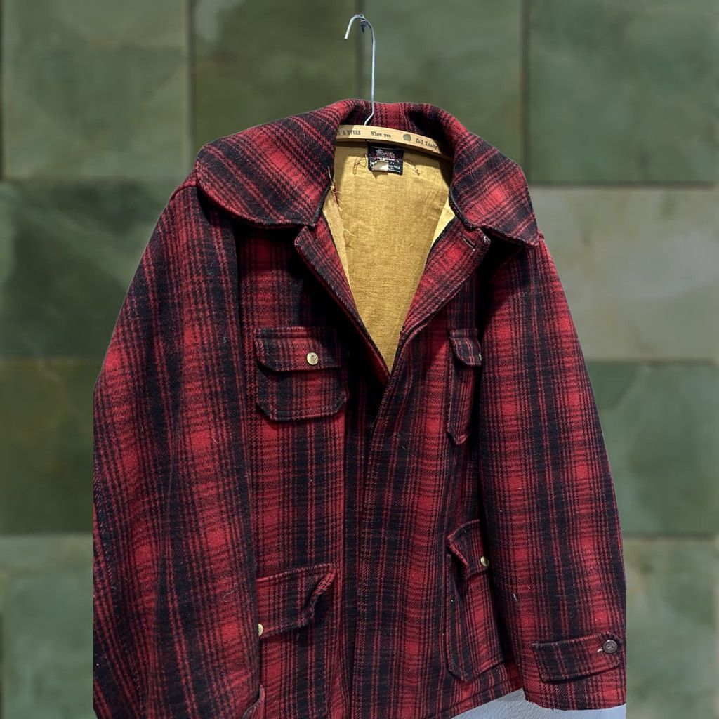 Vintage VINTAGE Woolrich Jacket, Plaid Wool 50’s Button, Men, Size 44, Red, Hunting, 29in, 24in Pit to Pit, 7/10 Condition Size US S / EU 44-46 / 1 - 1 Thumbnail