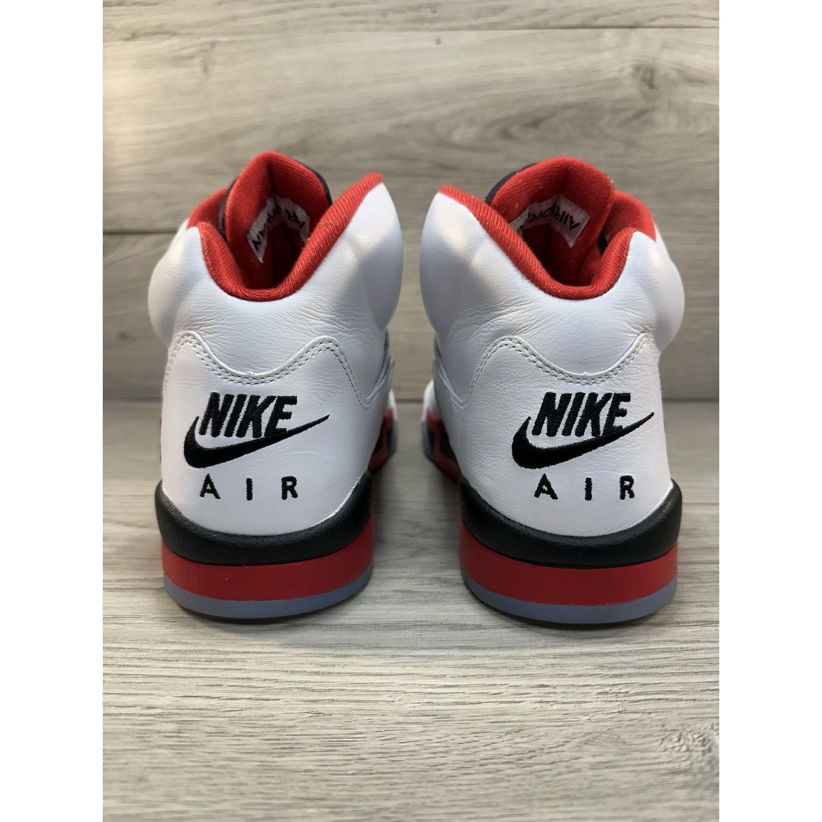 Jordan Brand Air Jordan 5 Retro Fire Red 2025 - Size 11 Size US 11 / EU 44 - 5 Thumbnail