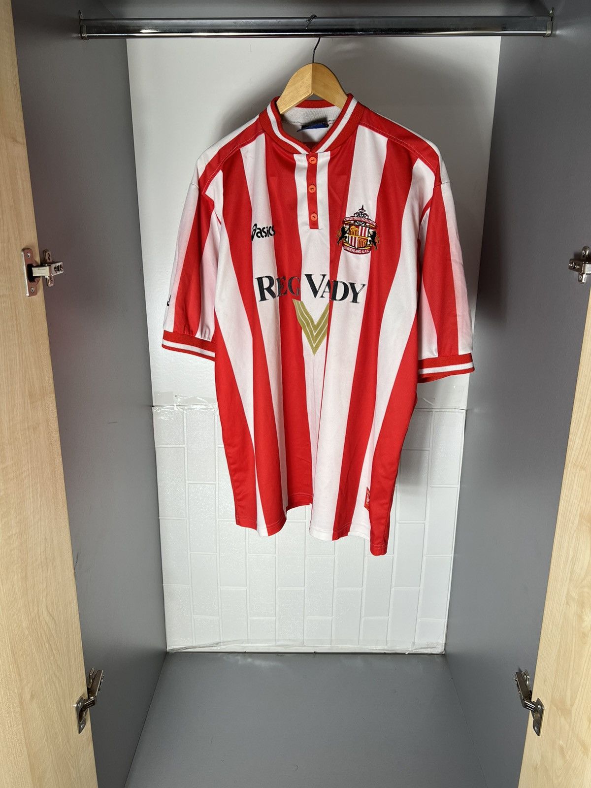 Asics VINTAGE ASICS FC SUNDERLAND ENGLAND SOCCER JERSEY RETRO 90s Size US XXL / EU 58 / 5 - 7 Thumbnail