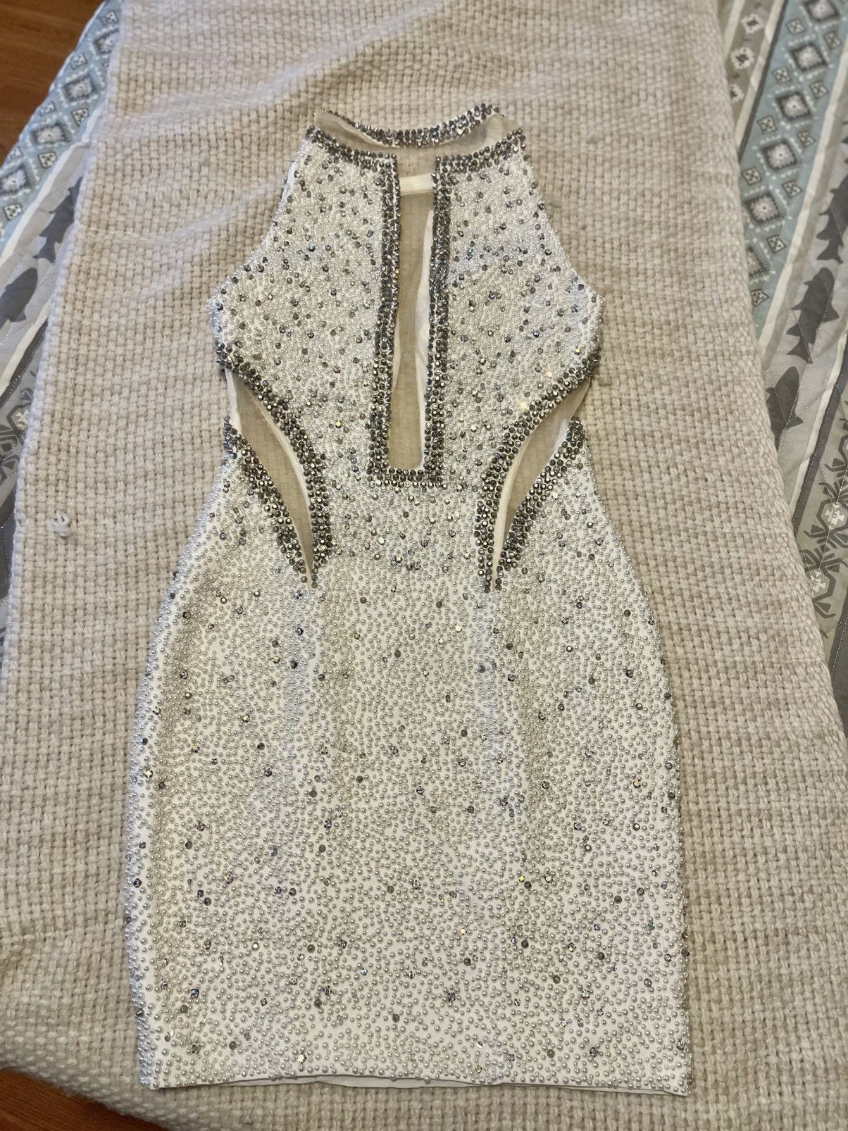 Other Jovani Ivory Beaded Halter Mini Dress with Silver Accents Size XS / US 0-2 / IT 36-38 - 11 Thumbnail