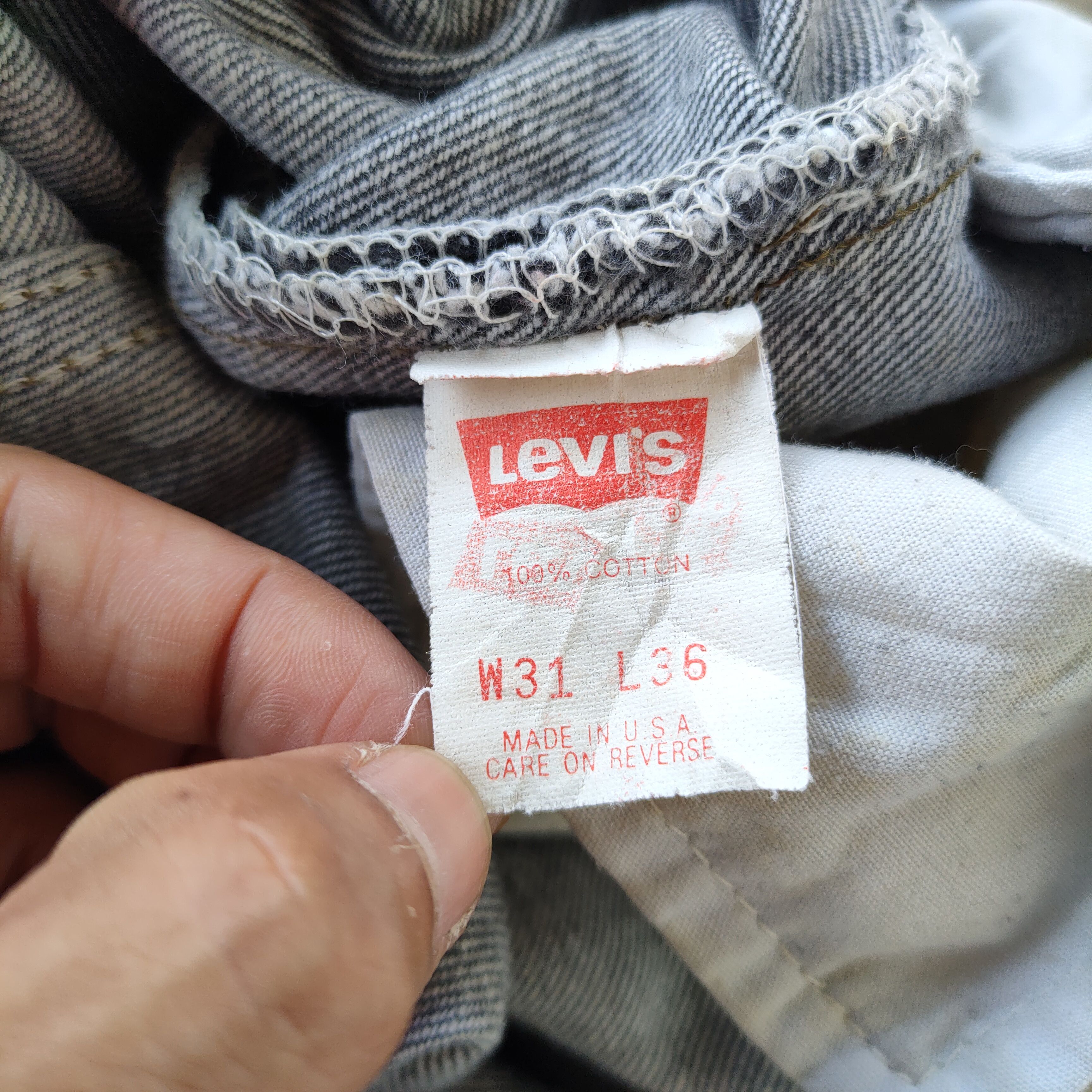 Levi's Vintage Clothing LEVI'S 501 usa VINTAGE 93'BLACK BUTTONFLY JEANS DENIM PANTS Size US 30 / EU 46 - 14 Thumbnail