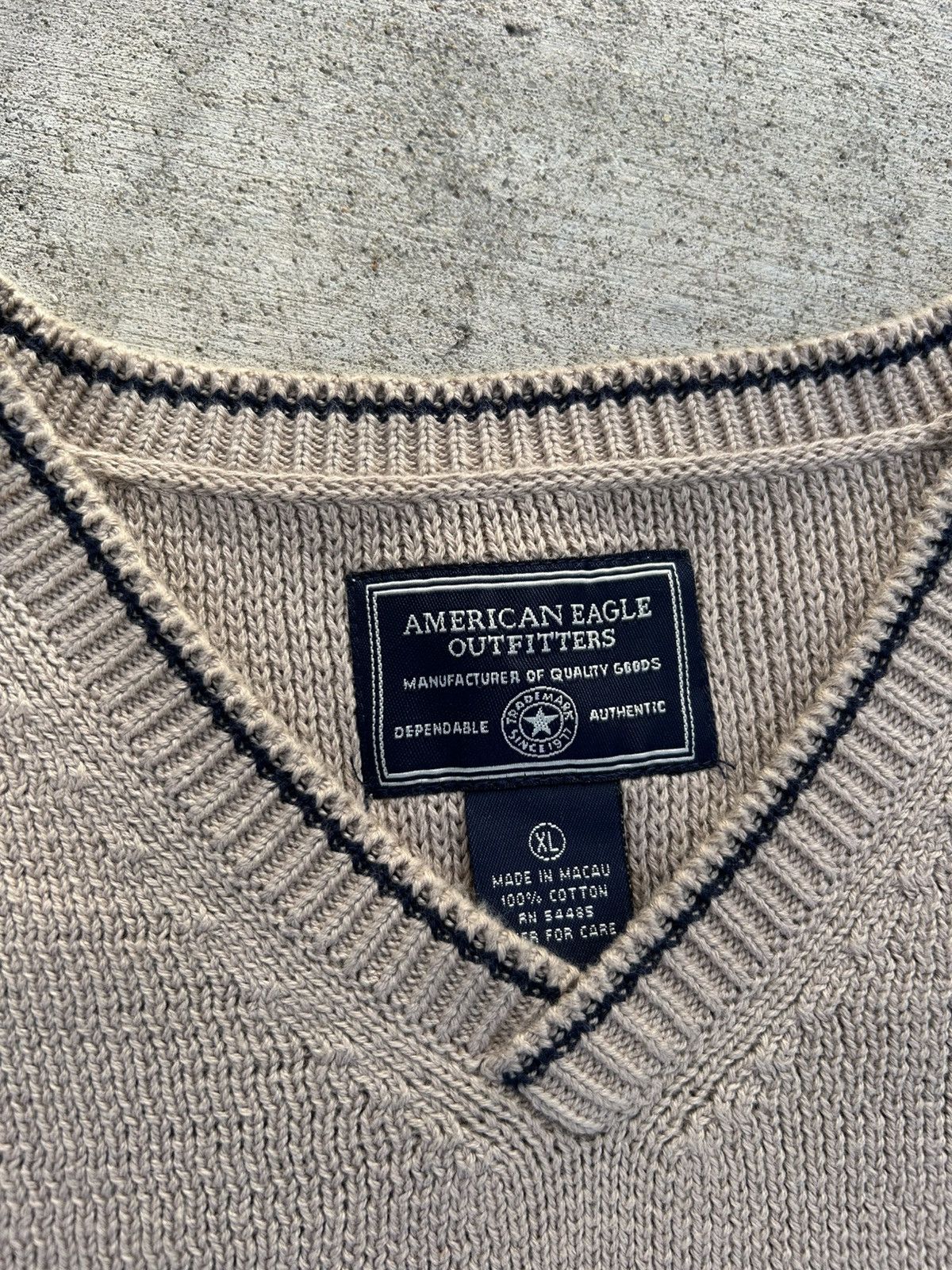 American Eagle Outfitters American Eagle Knit Vest Size US XL / EU 56 / 4 - 4 Thumbnail