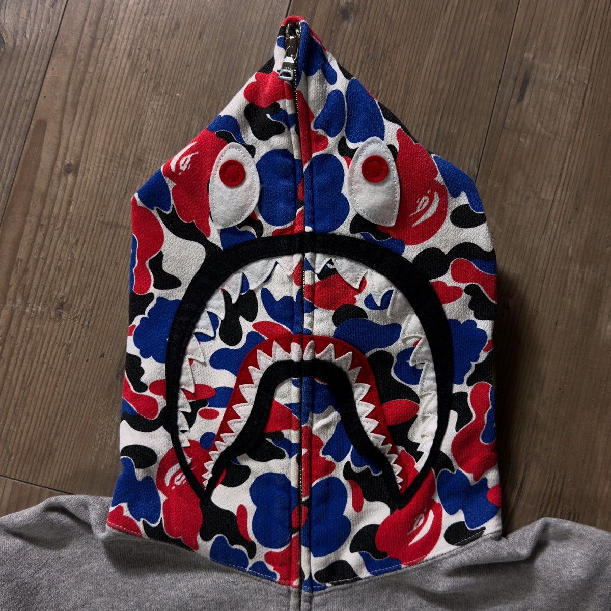 Bape Bape London 9th Anniversary Shark Full Zip Hoodie Gray 2011 Size US M / EU 48-50 / 2 - 3 Thumbnail