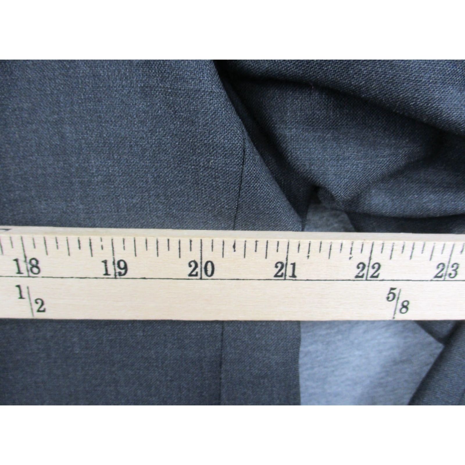 Brooks Brothers Brooks Brothers 346 Blazer Jacket 42 Men's Wool Dark Gray EUC Blazer Single-Breasted Three-Button Notch Lapel, Regular Fit, Gray, Wool, 42 Mens Blazer Size 42R - 3 Thumbnail