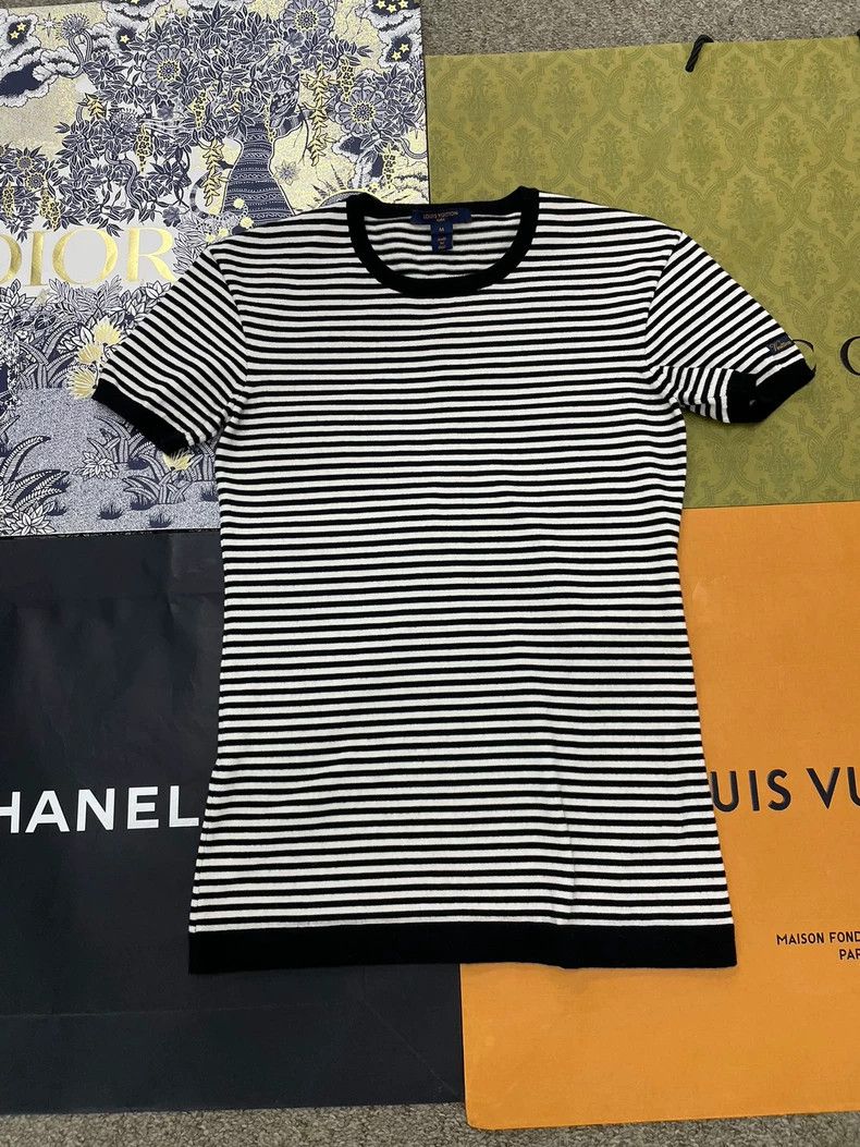 Louis Vuitton LV Black White Stripe Cashmere Top - dmc Size US M / EU 48-50 / 2 - 1 Thumbnail