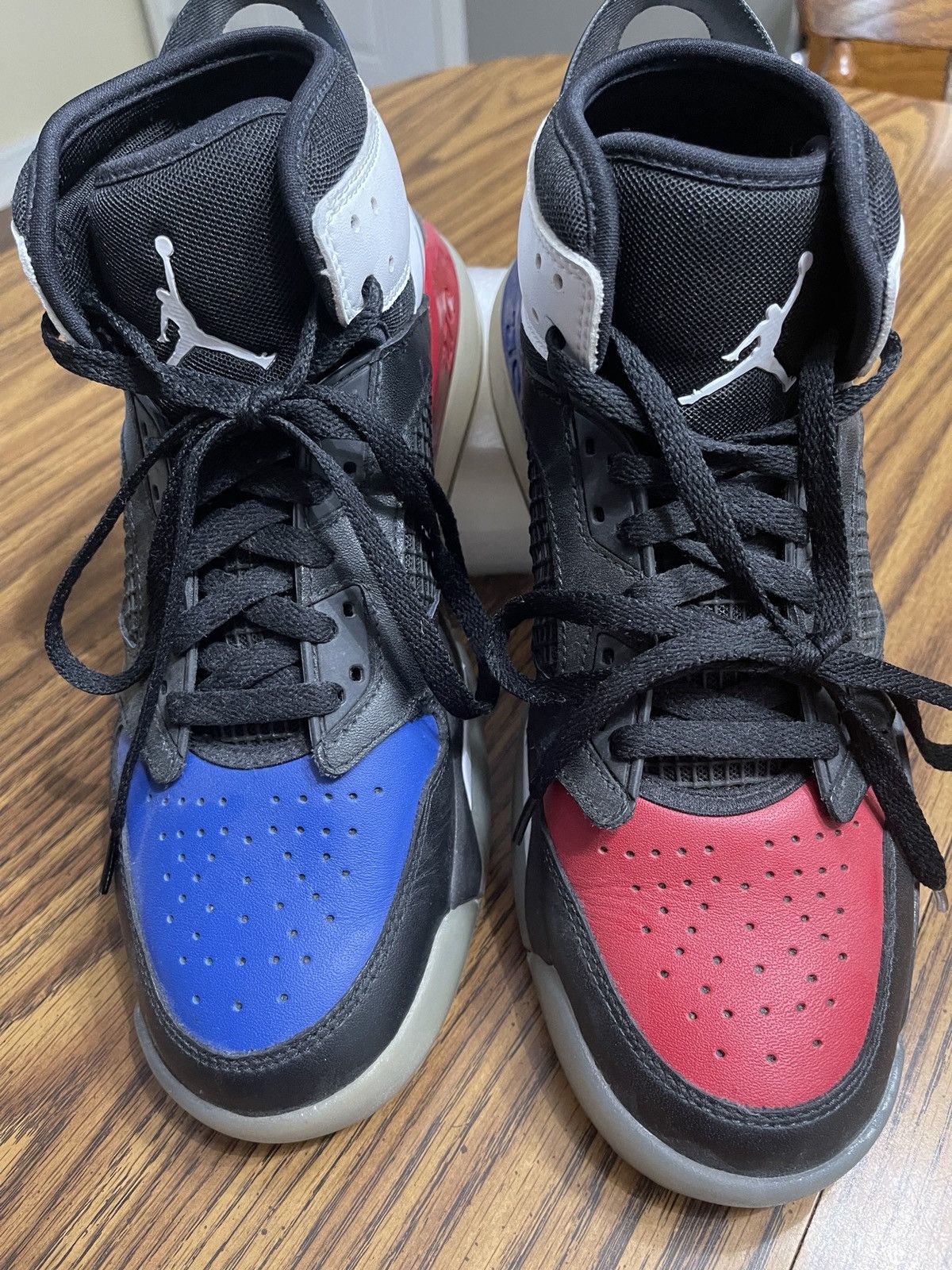 Jordan Brand × Nike Jordan Mars 270 Size US 9.5 / EU 42-43 - 2 Thumbnail