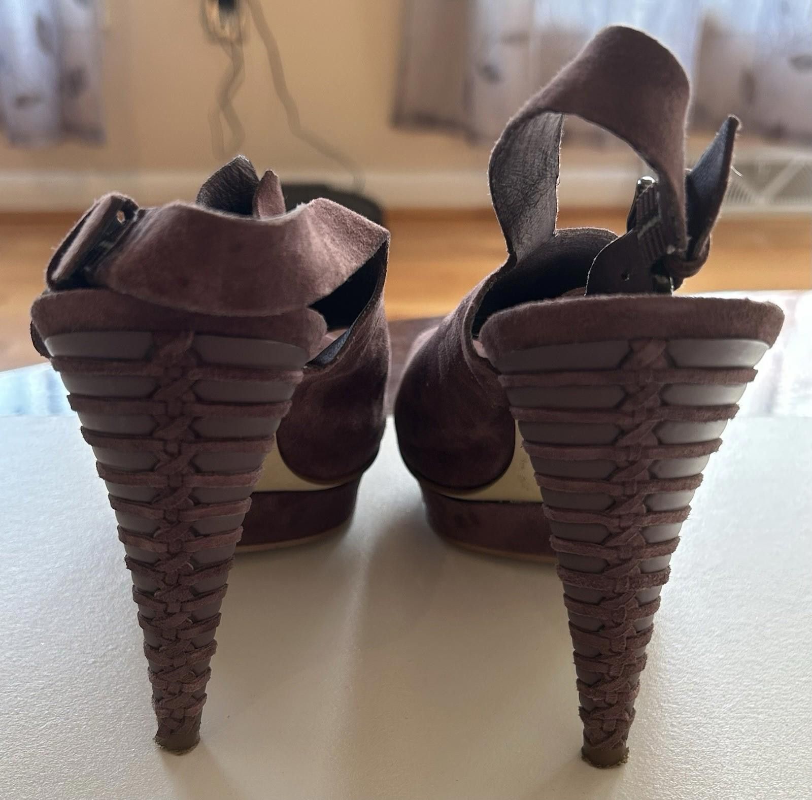 Other B Makowsky Isla Plum Suede Leather Slingback Cone Heel Sz8.5 Size US 8.5 / IT 38.5 - 6 Thumbnail