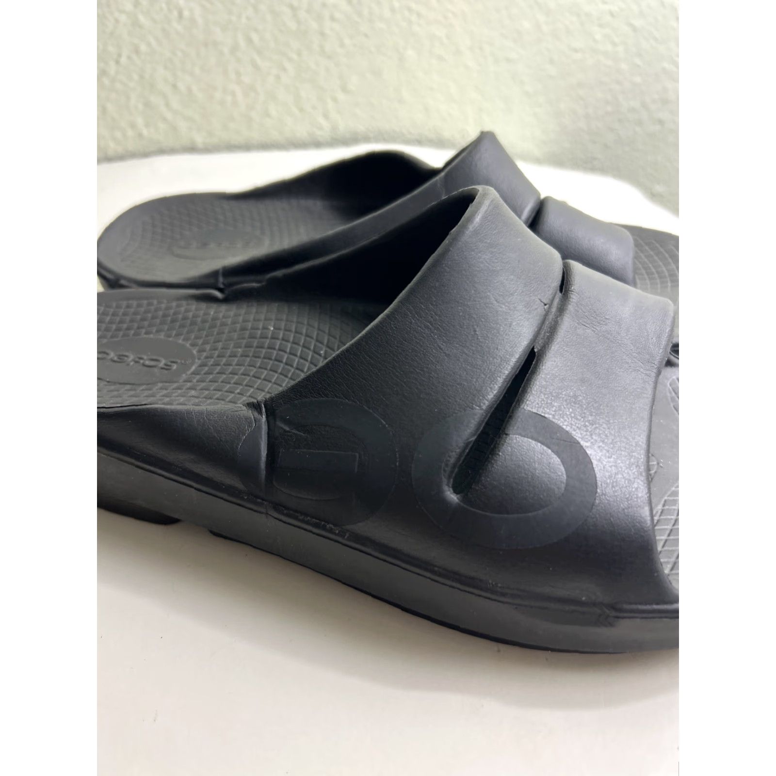 Vintage OOFOS Ooahh Sport Recovery Slide Sandals Men’s 11 Women’s 13 Black Size US 11 / IT 41 - 3 Thumbnail