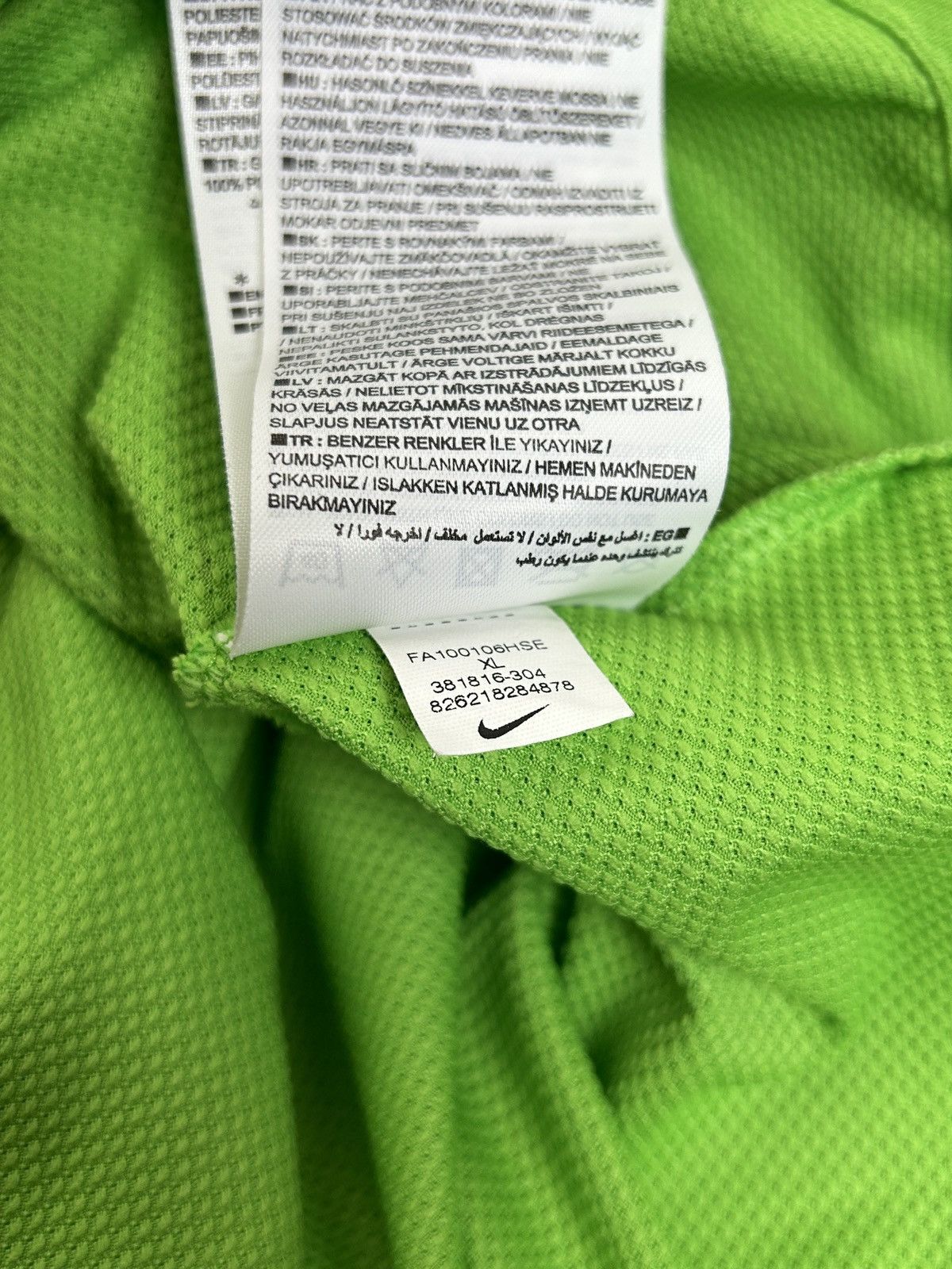 Nike Vintage Nike Celtic FC 2010/11 Away Kit Soccer Jersey XL Size US XL / EU 56 / 4 - 10 Thumbnail