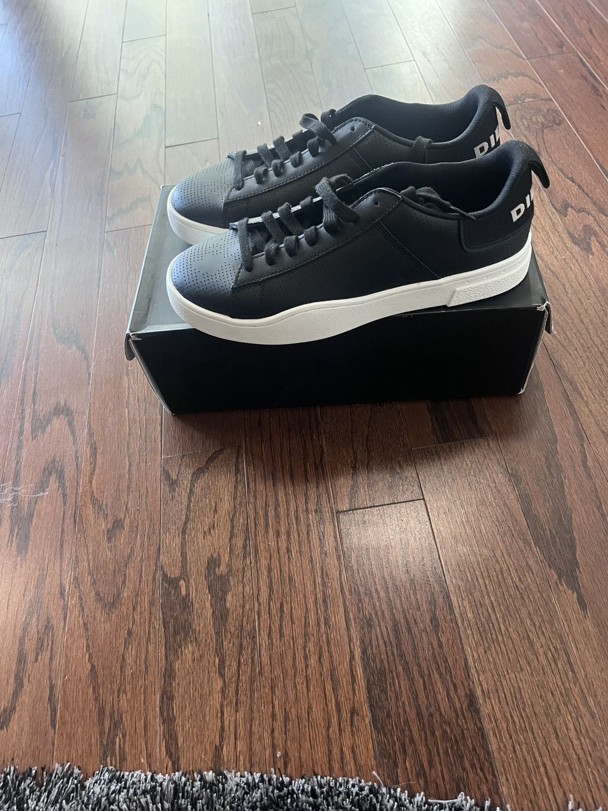 Diesel Diesel Men Black/White Low Top Sneaker S Clever Low Lace Size US 9 / EU 42 - 5 Thumbnail