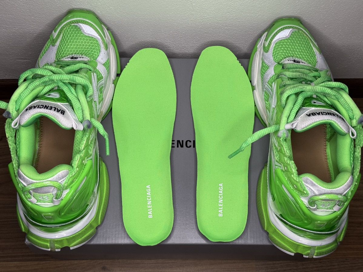 Balenciaga Balenciaga Runner Fluo Green Size US 10 / EU 43 - 14 Thumbnail