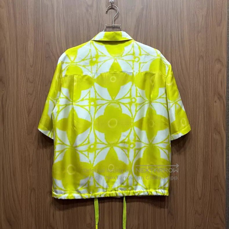 Louis Vuitton Louis Vuitton Lemon yellow twisted dyed mulberry silk shor Size US L / EU 52-54 / 3 - 2 Thumbnail