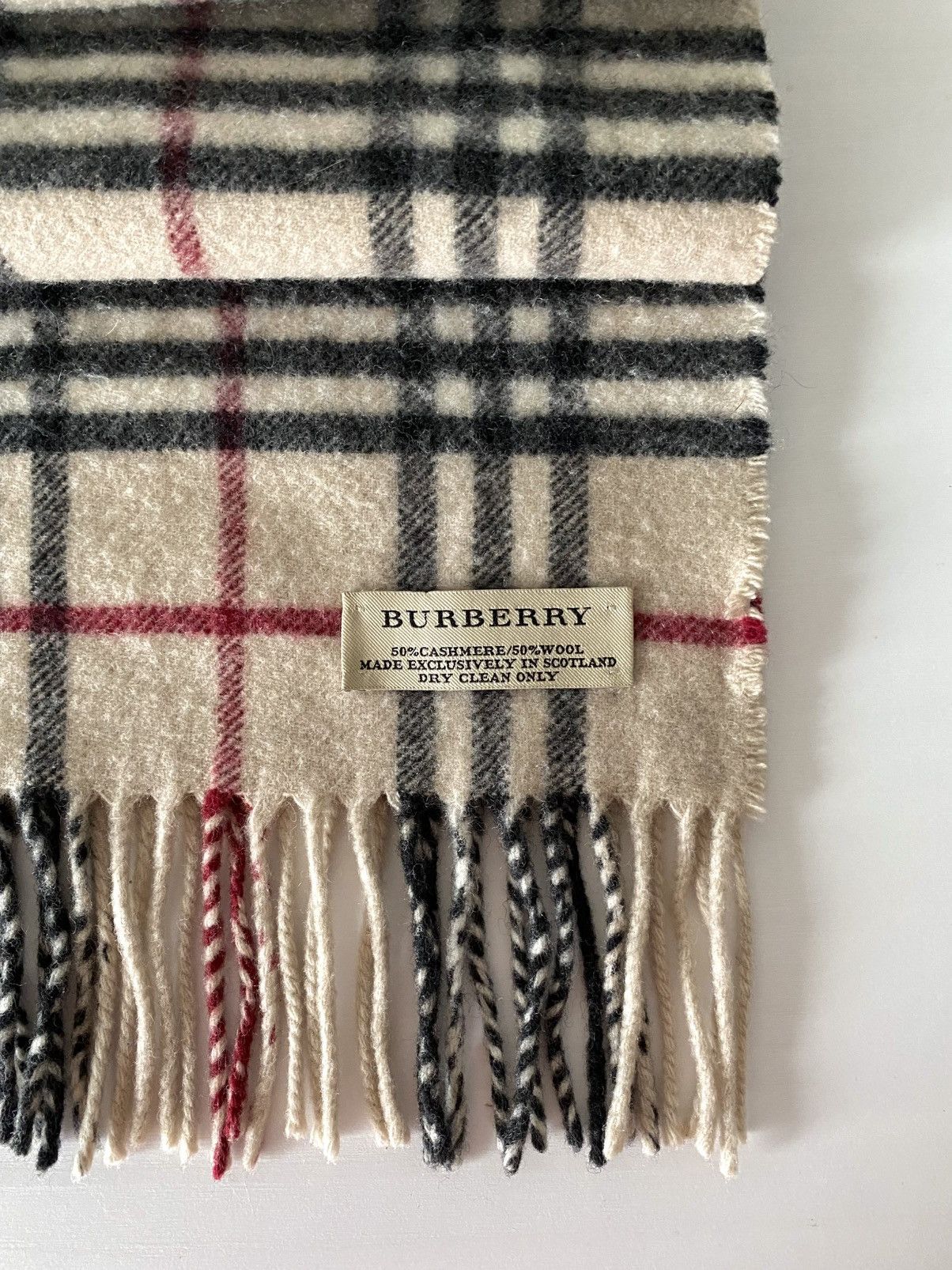 Burberry Burberry Wool/Cashmere Checked Beige Scarf Size ONE SIZE - 6 Thumbnail