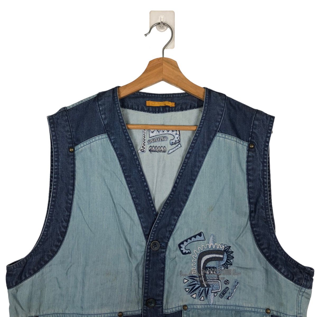 Japanese Brand 🔥Vintage Vest Lancel Spell Out Cartoon Network Size US M / EU 48-50 / 2 - 3 Thumbnail