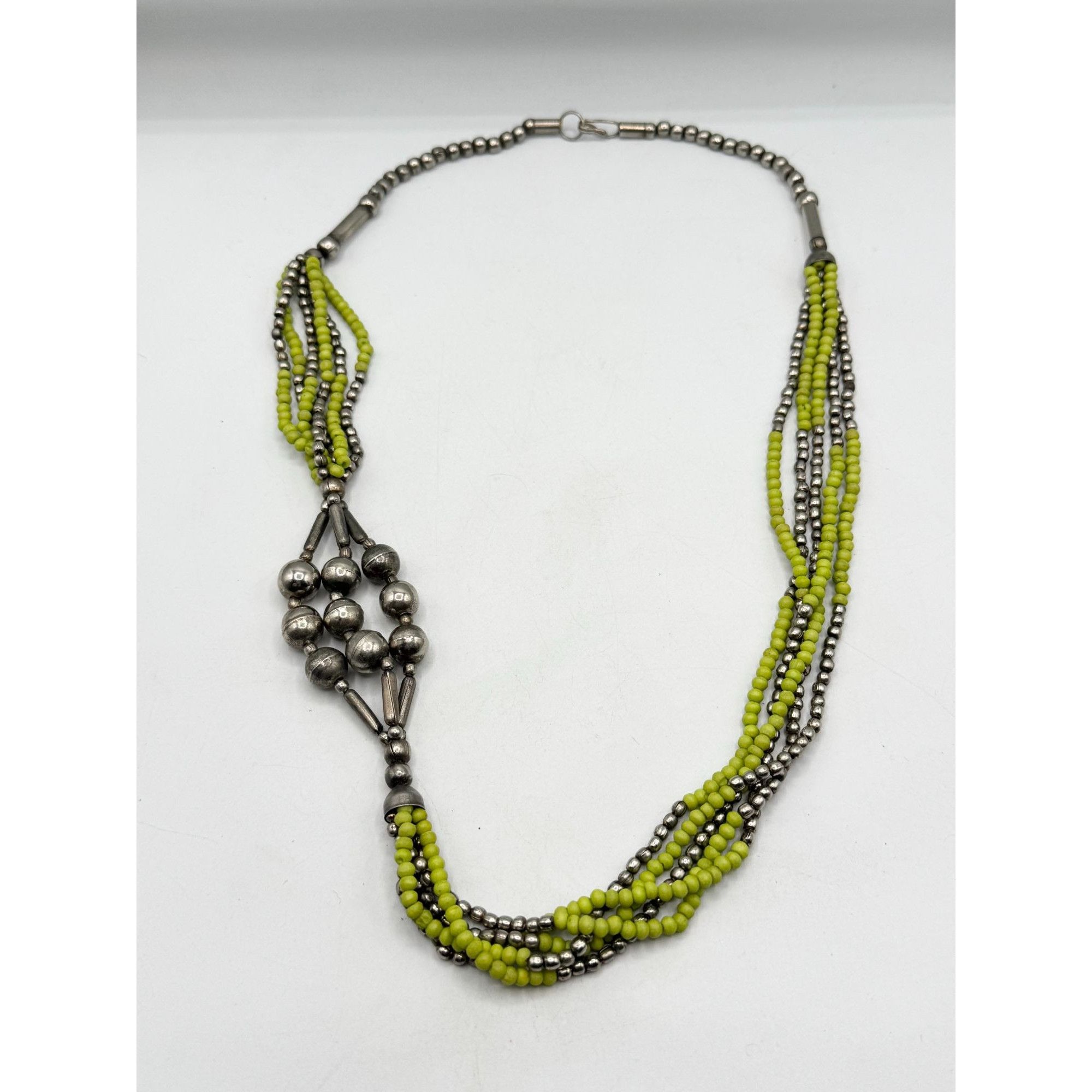 Vintage Vintage green wood & silver metal multi strand beaded neckla Size ONE SIZE - 2 Thumbnail