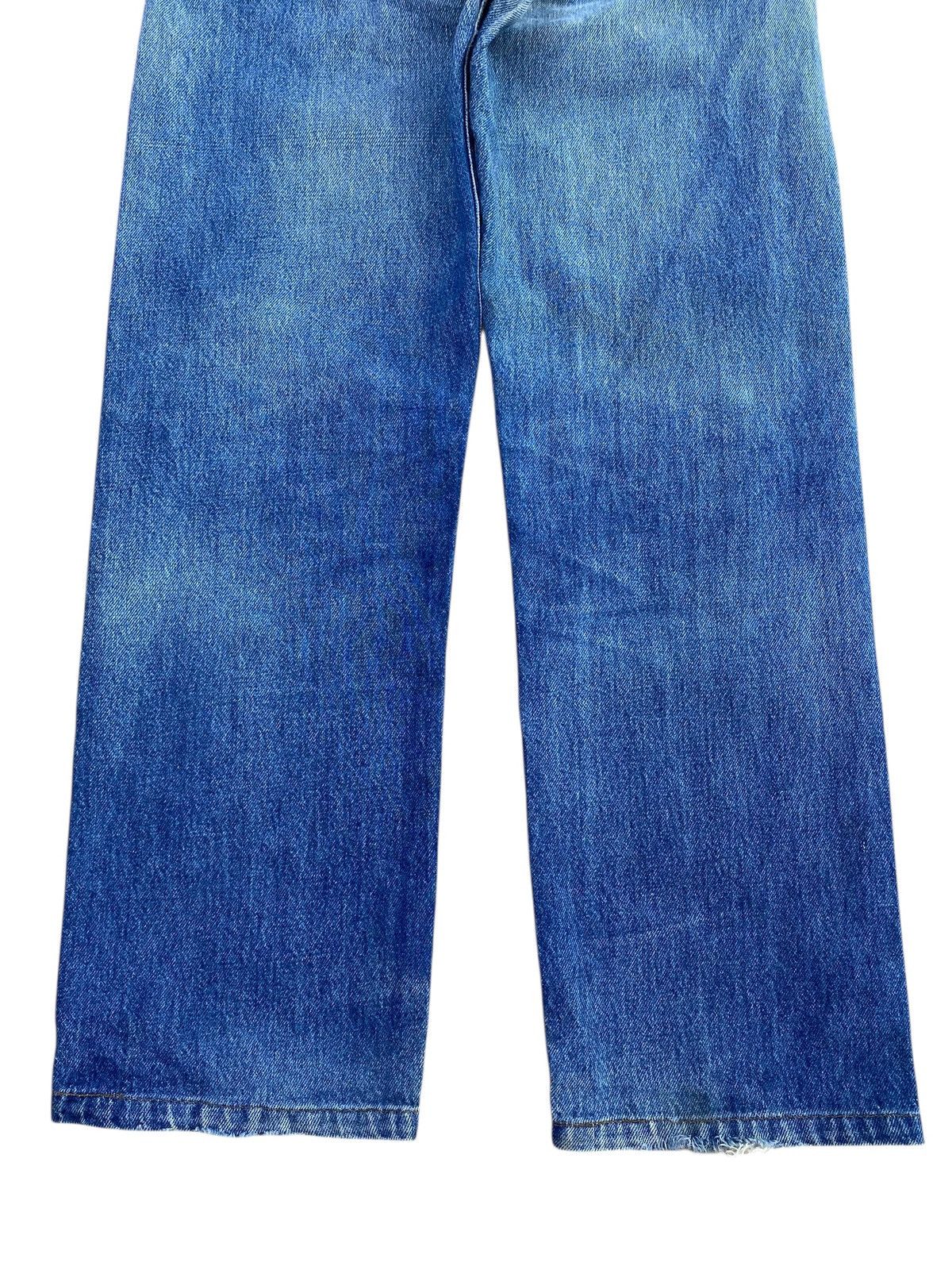 Levi's Vintage Levi’s Faded Blue Wash Style Loose Jeans Size US 28 / EU 44 - 3 Thumbnail