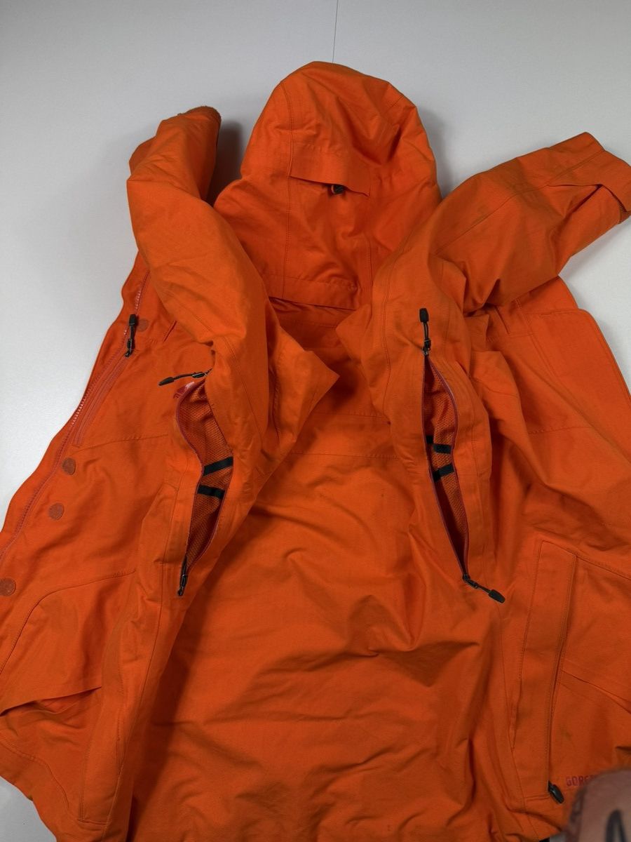 Nike ACG Nike ACG Gore-Tex Hooded Jacket Orange Vintage Size US S / EU 44-46 / 1 - 12 Thumbnail