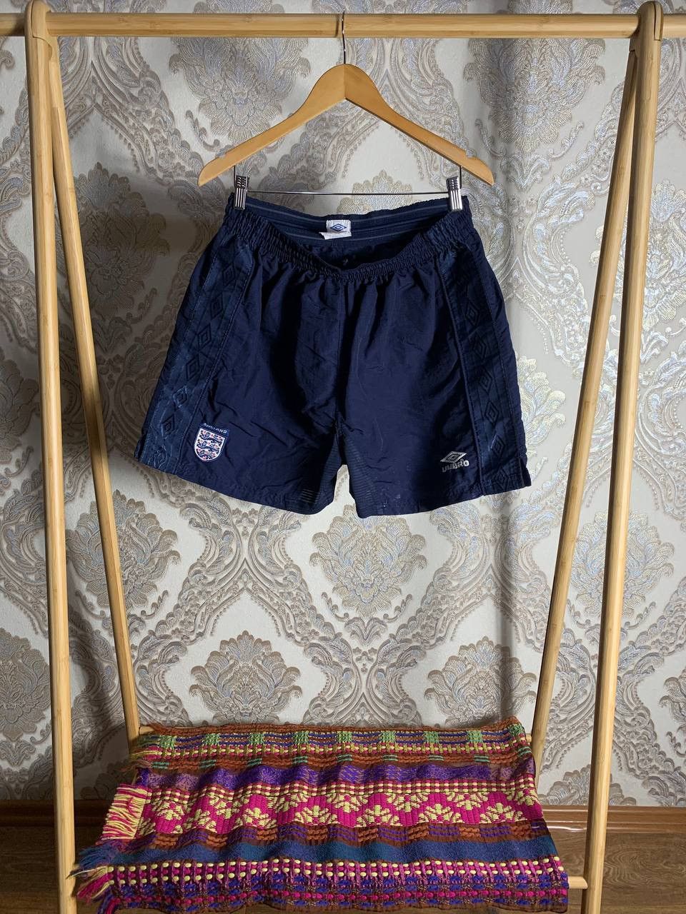 Umbro × Vintage VERY RARE UMBRO ENGLAND NYLON SOCCER SHORTS BLOKECORE 90s Size US 34 / EU 50 - 1 Thumbnail