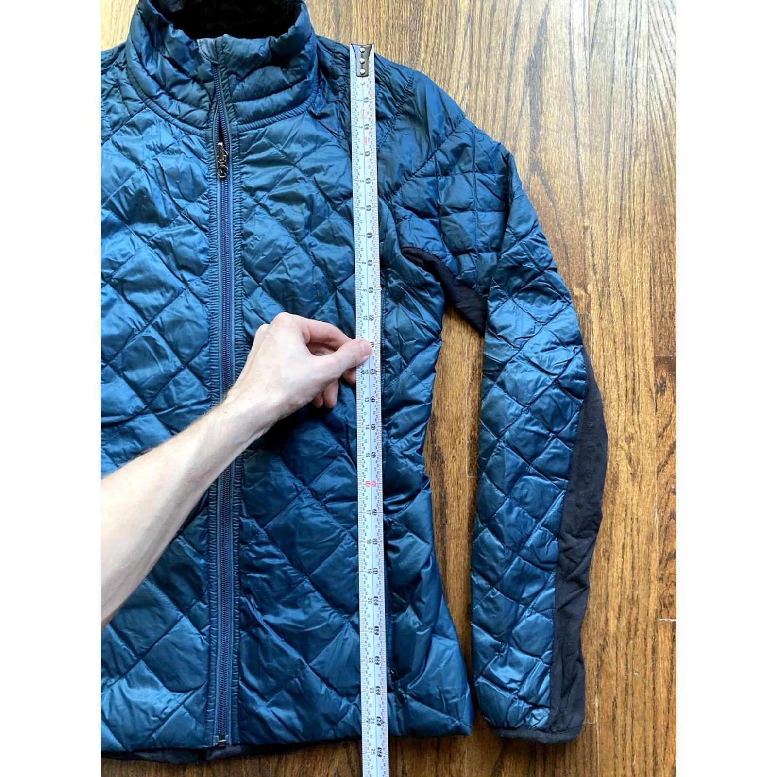 Lululemon Lululemon Puffer Jacket Womens Size 4 Reversible Blue Black Down Zip Jacket Athleisure Womens Winter Fall Spring Activewear Size S / US 4 / IT 40 - 4 Thumbnail