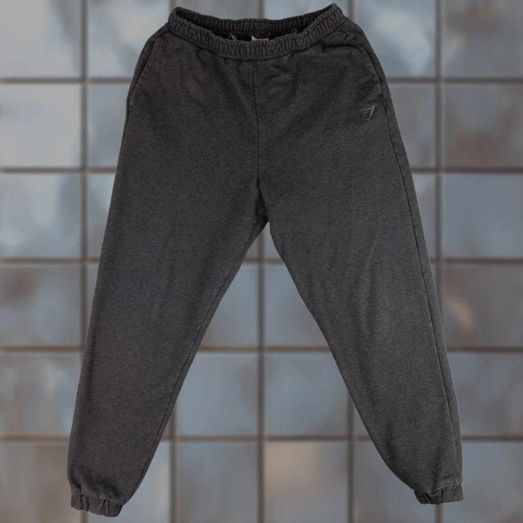 Gymshark Gymshark Sweatpants Mens Large Gray Fleece Athleisure Weightlifting Casual Shirt? Size US 33 - 1 Thumbnail
