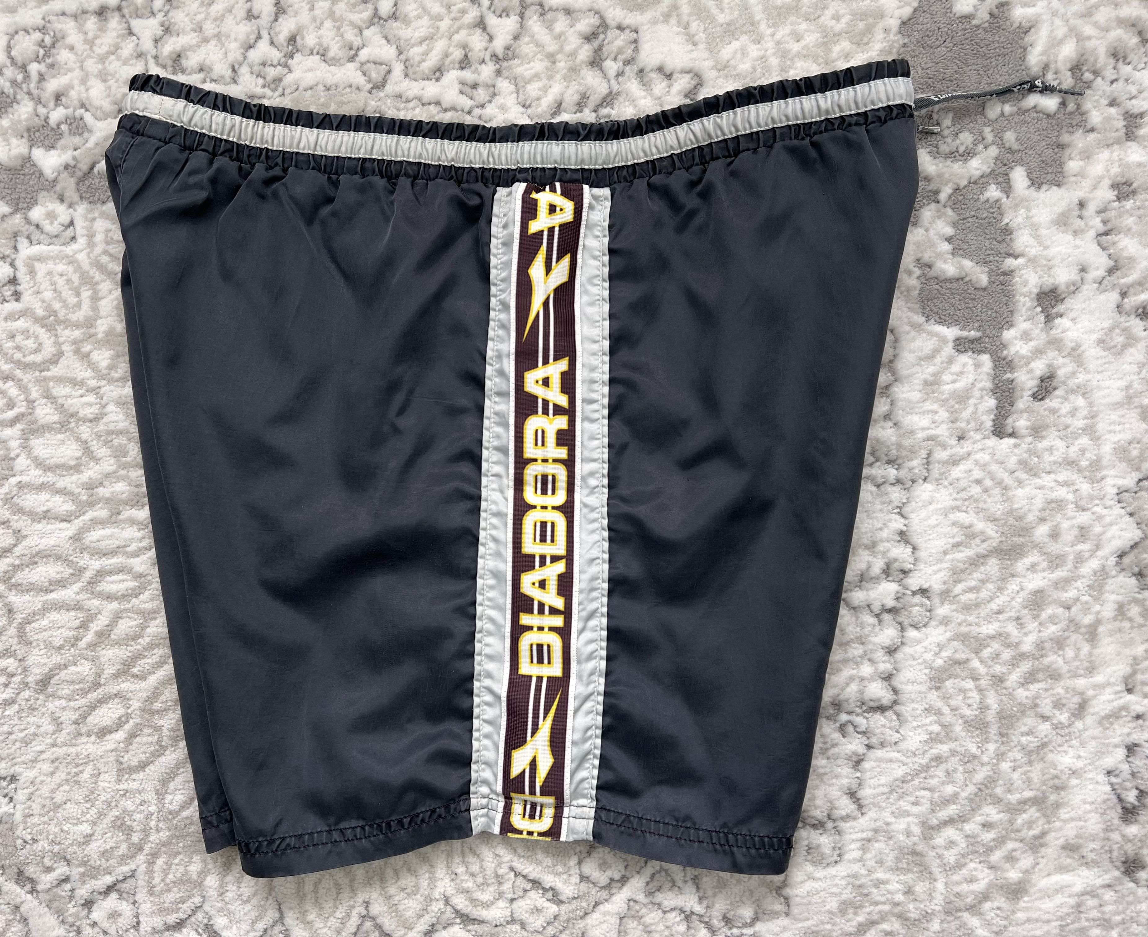 Diadora Vintage Diadora Sport Track Shorts Dark Grey Side Stripe L Size US 34 / EU 50 - 9 Thumbnail