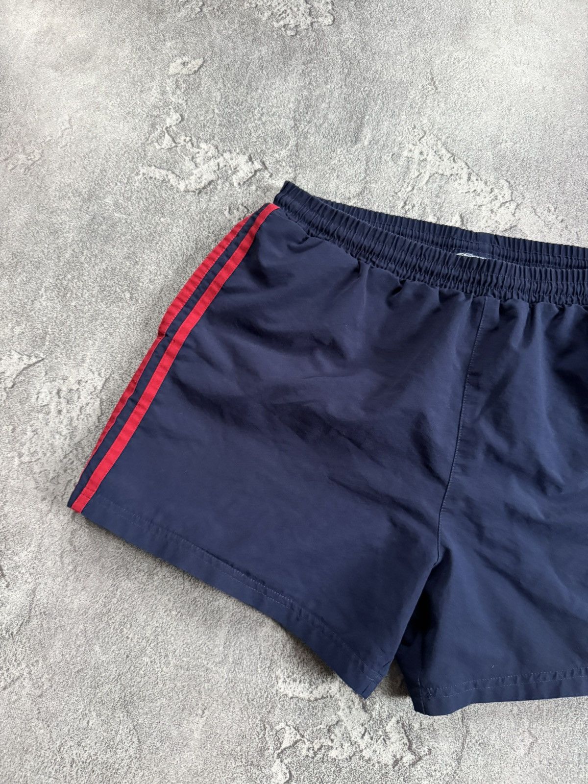 Adidas Adidas M/size vintage shorts 🩳 vintage retro Size US 32 / EU 48 - 5 Thumbnail