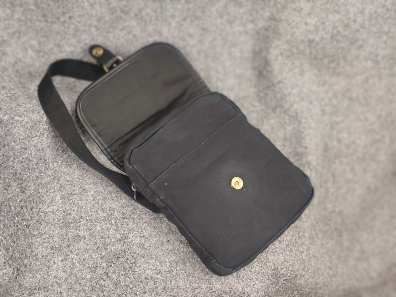 Harris Tweed Vintage Harris Tweed compact messenger bag over the shoulder Size ONE SIZE - 19 Thumbnail