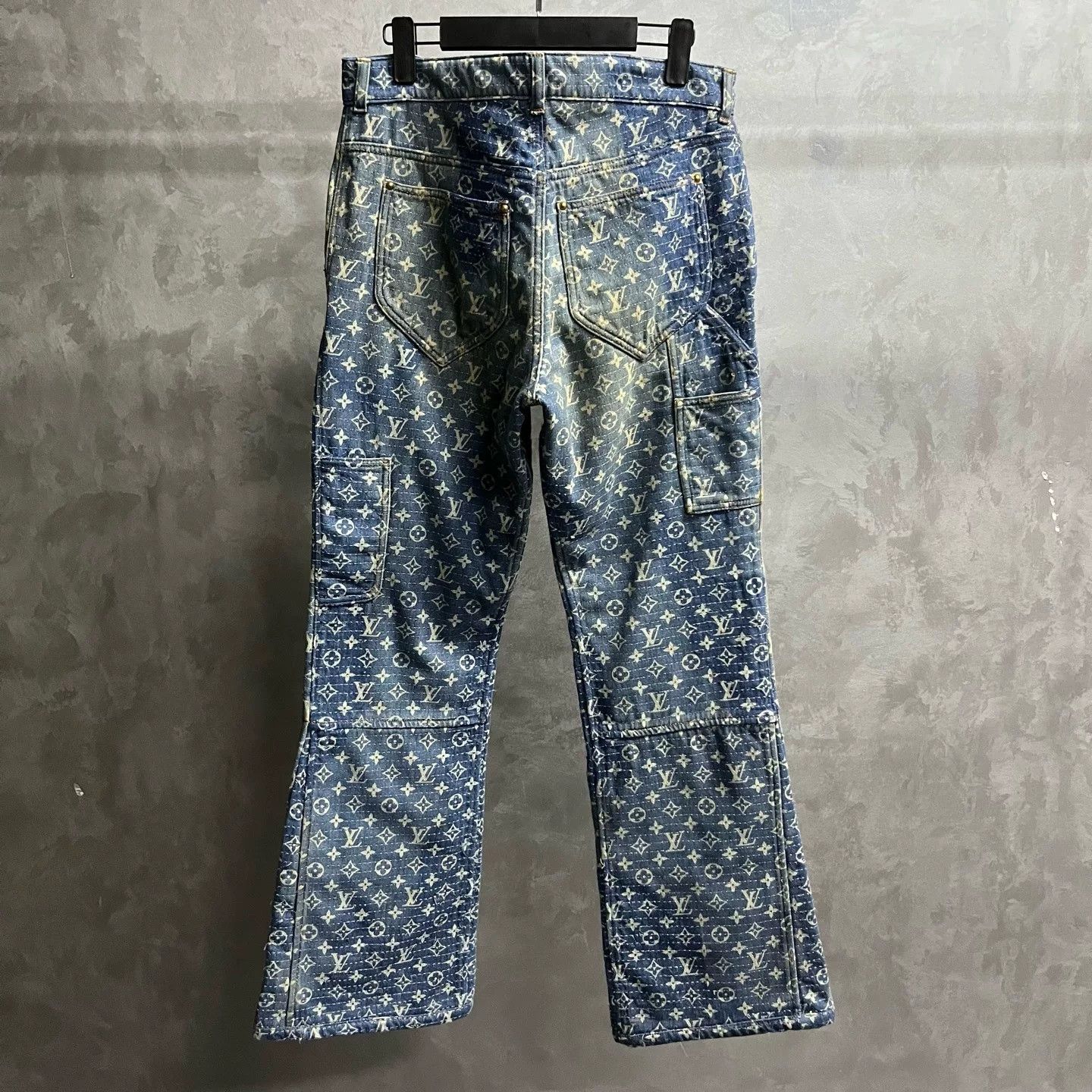 Louis Vuitton Louis Vuitton Blue Monogram Mid-Rise Jeans Size US 26 / EU 42 - 2 Thumbnail