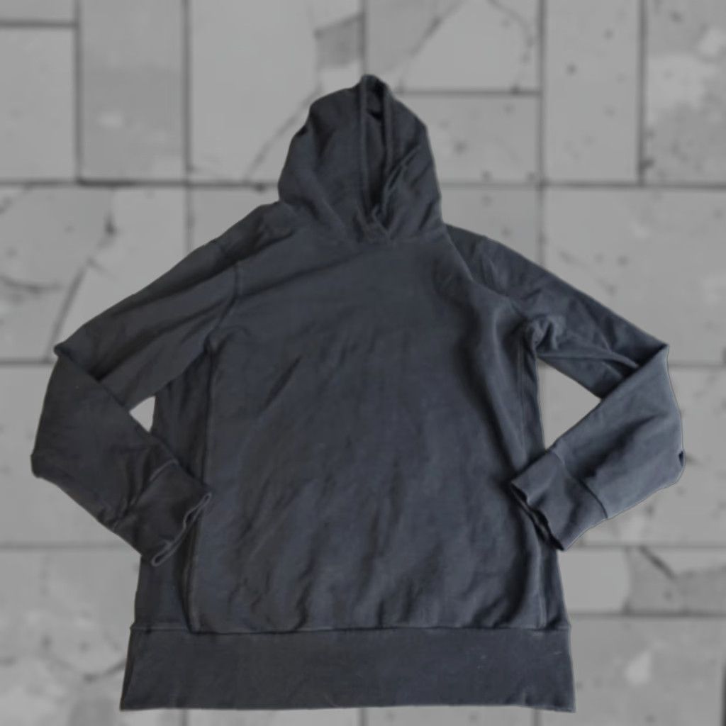 Lululemon Lululemon Mens Shirt Medium Black Athletic Fit Pullover Lightweight Solid Activity Activewear Hoodie Size US M / EU 48-50 / 2 - 1 Thumbnail
