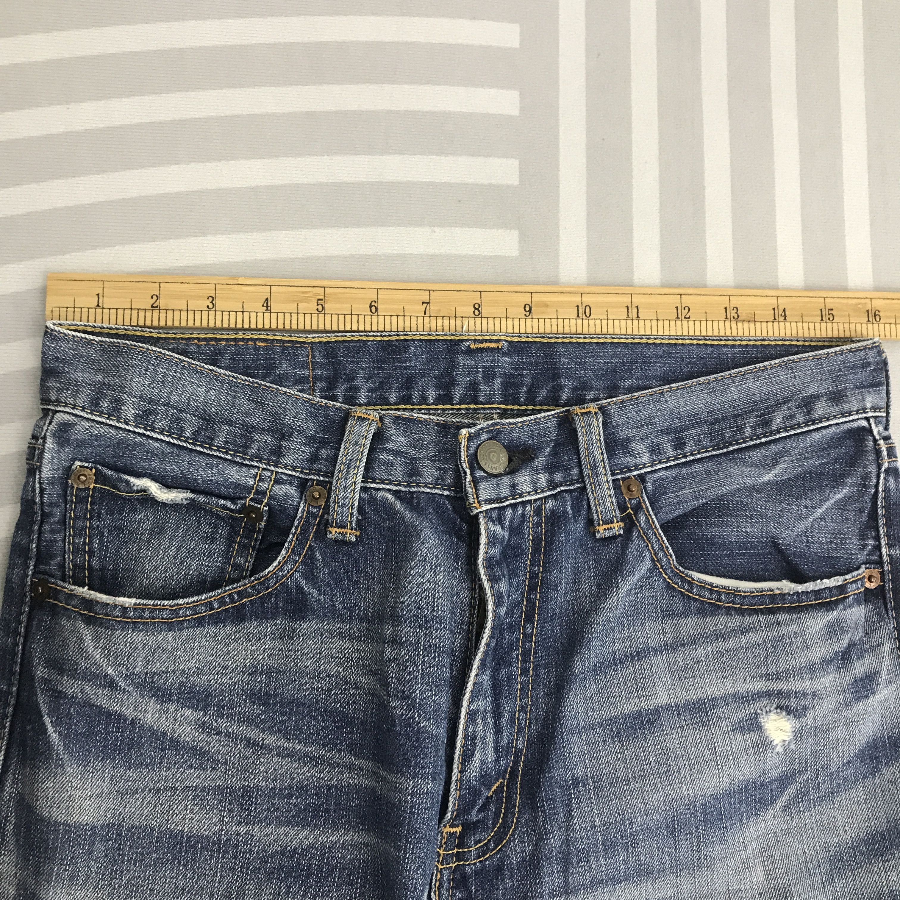 Levi's × Vintage Vintage Levi's 702 Faded denim Distressed jeans pants Size US 32 / EU 48 - 8 Thumbnail