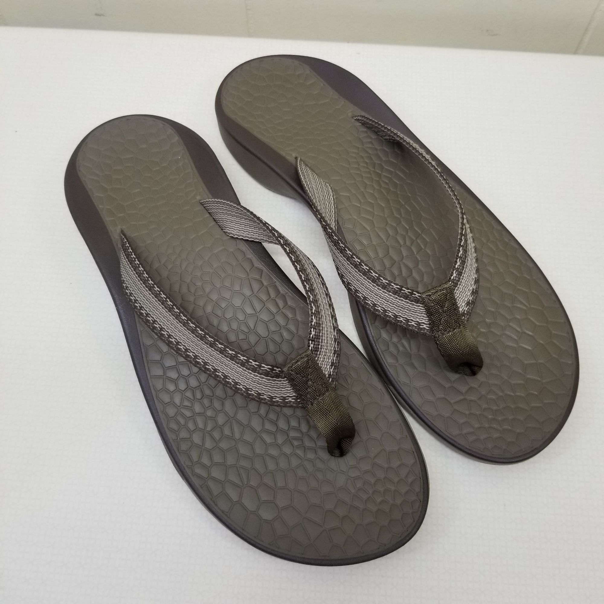 Chaco Chaco Classic Brown Tan Sandals Flip Flops 10 Comfort Walkin Size US 10 / IT 40 - 4 Thumbnail